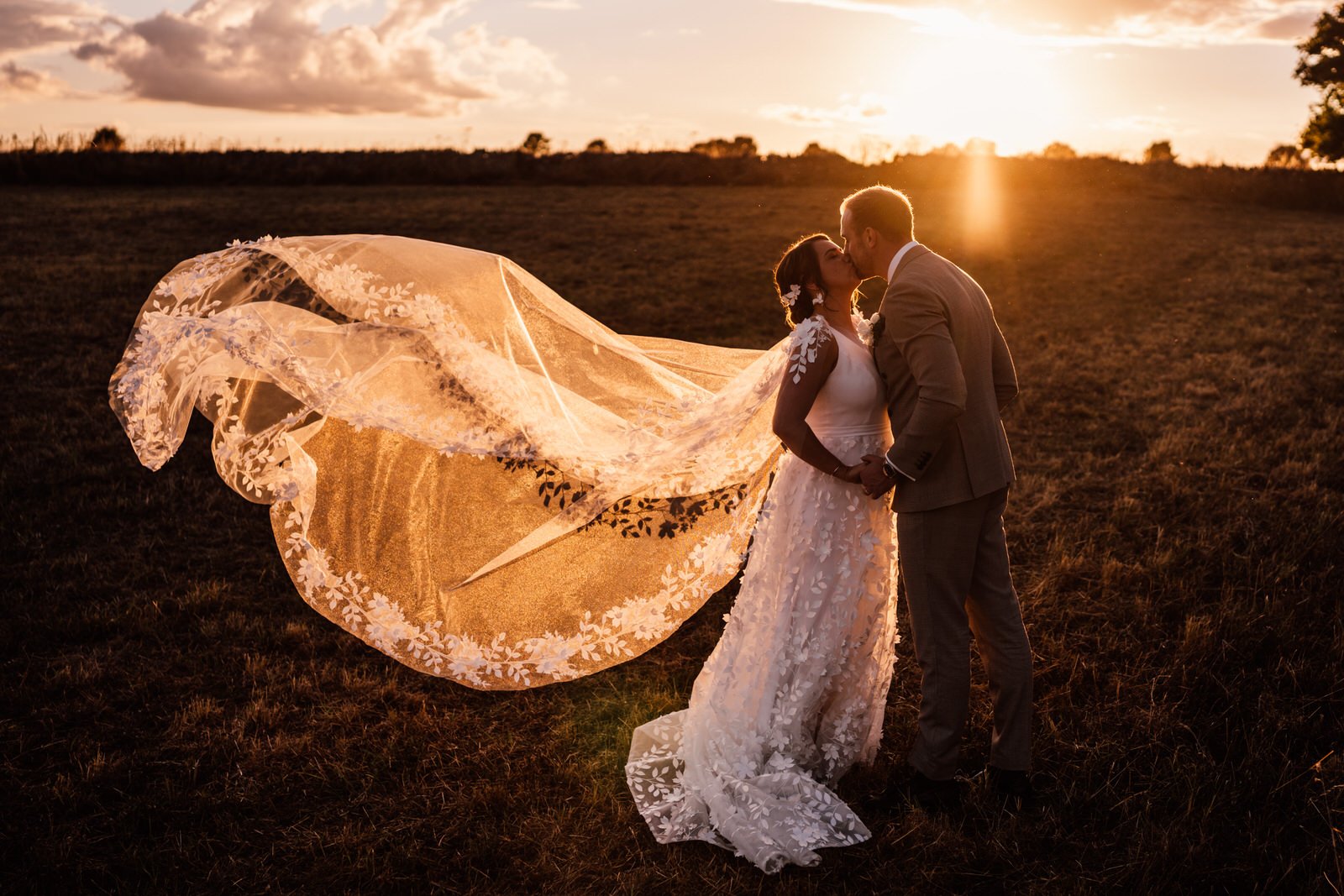 best sunset wedding photographs