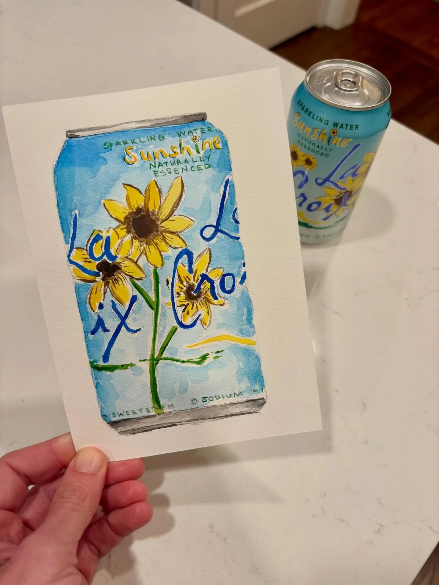 2.7.26 anybody else like the sunshine La Croix that &ldquo;tastes like&hellip;wonder&rdquo; 😆🤷&zwj;♀️😍