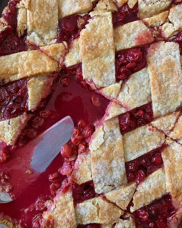 Hanging out turnin&rsquo; pies into pie-faits. Come hang we&rsquo;re here! Come cool off!