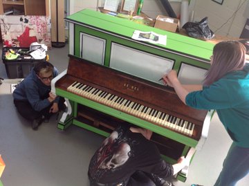 Careful not to press the keys young designers!