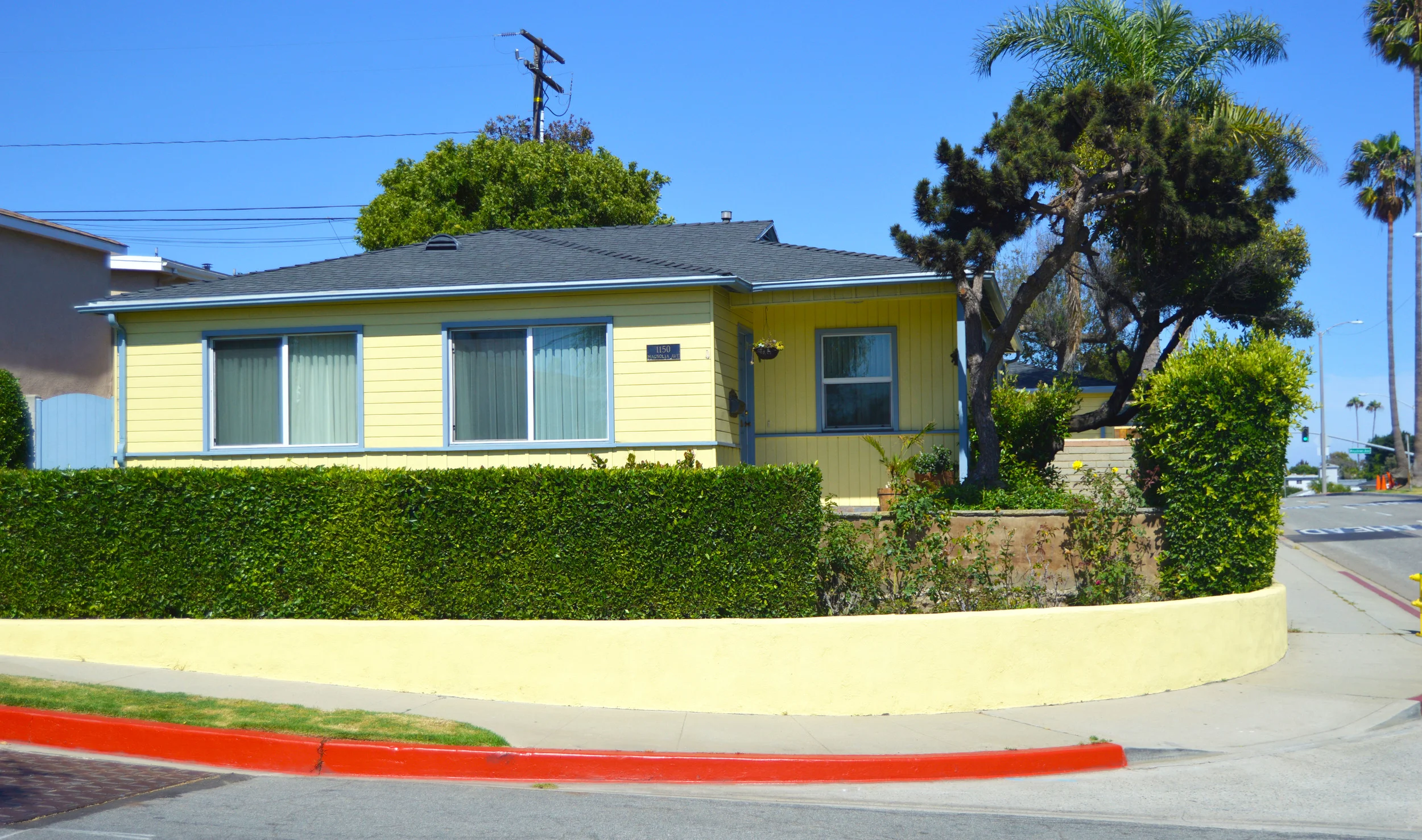 MANHATTAN BEACH  |  LEASED FOR $3,800
