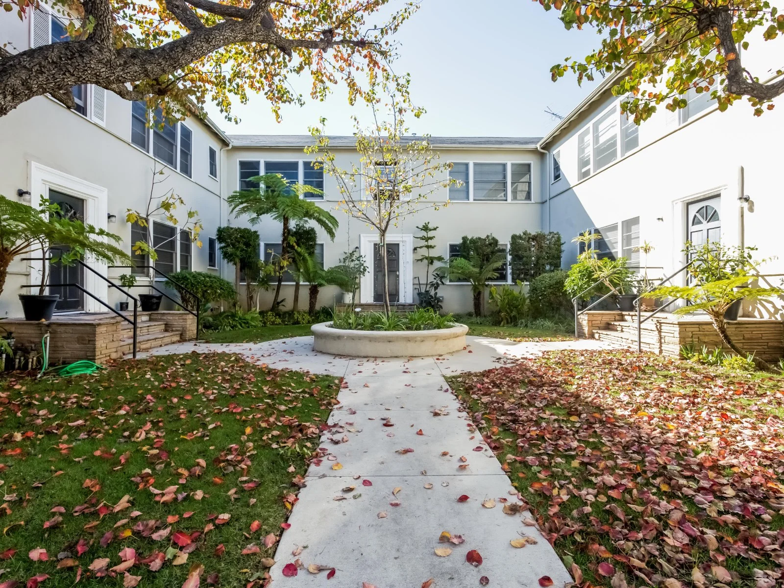 SANTA MONICA  |  SOLD FOR $489,000