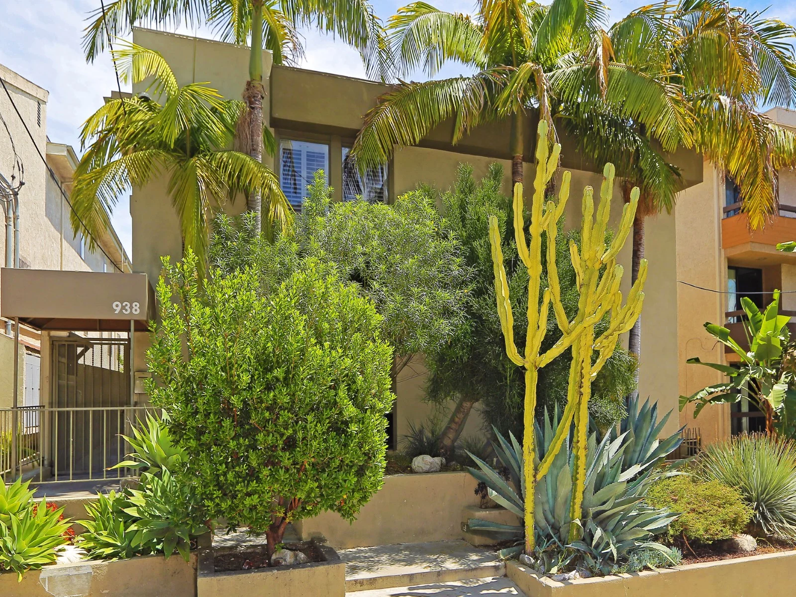 WEST HOLLYWOOD  |  SOLD FOR $540,000