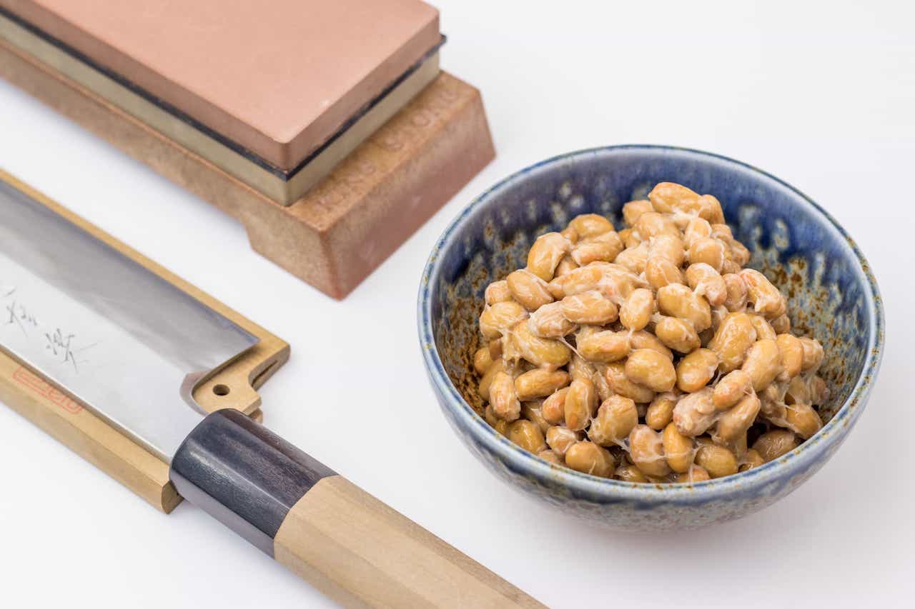Natto and knife 1 WEB.jpg
