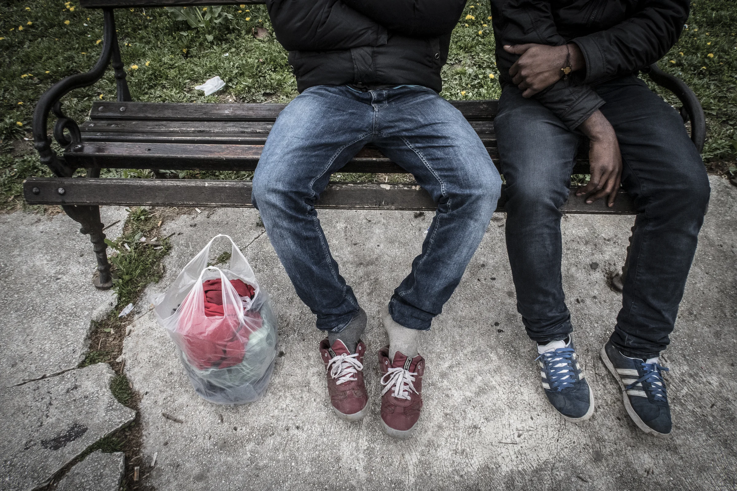 Asylum seekers from Nigeria just arrived in Belgrade with only a plastic bag and their clothes. They had to abandon their backpacks in Macedonia when they escaped their kidnappers. 