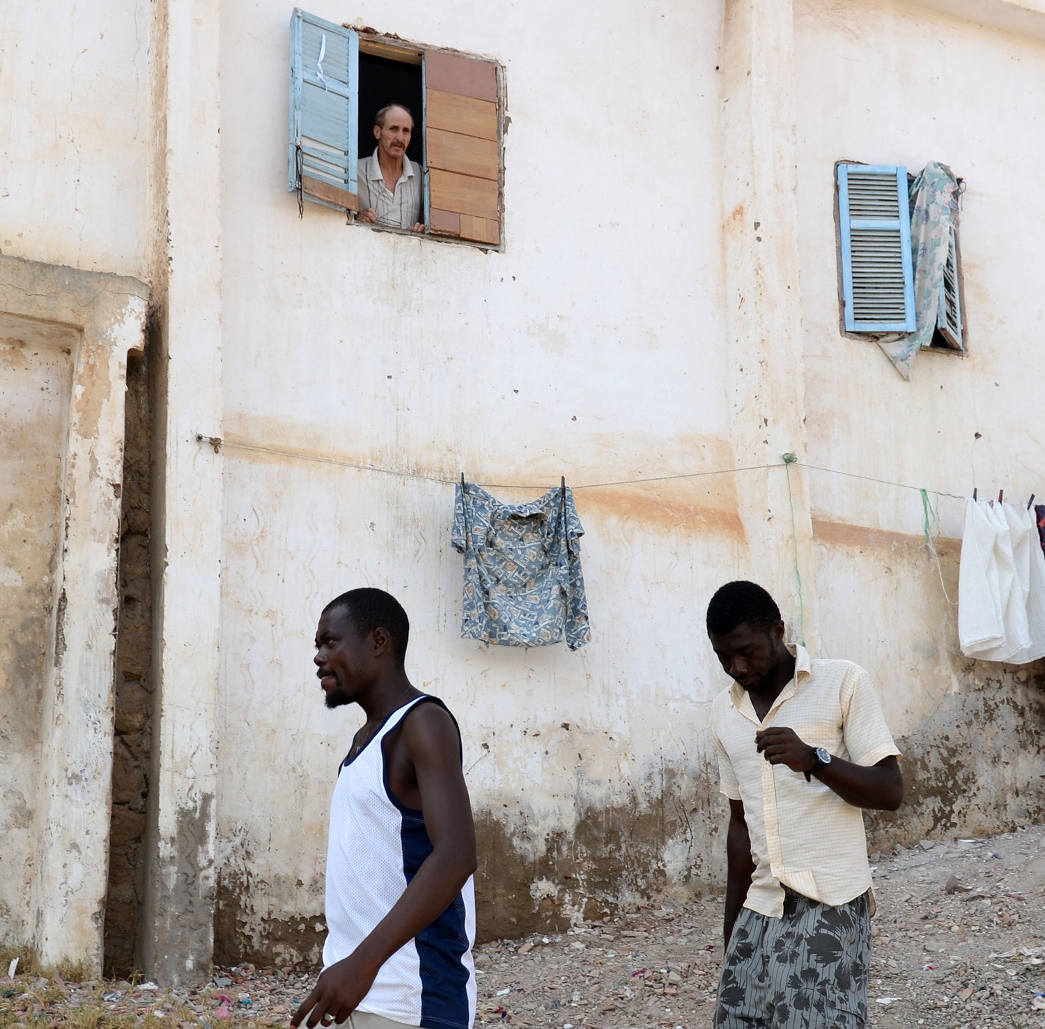 Il y a peu d’interactions entre les Marocains et les migrants
