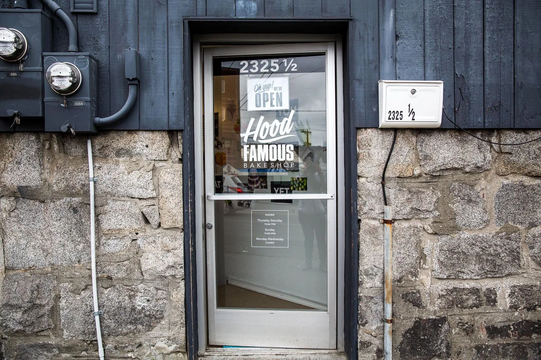 Pratt_Hood_Famous_Bakeshop_32.jpg