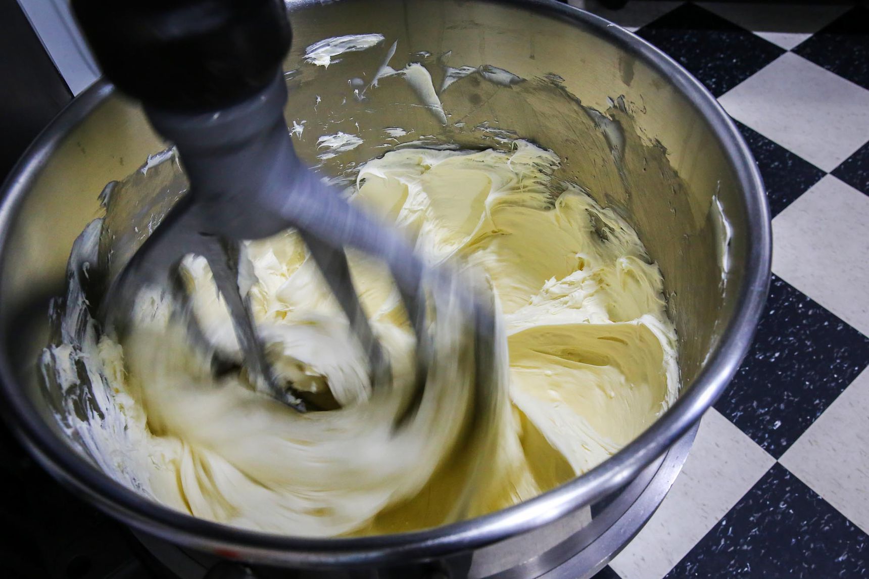 Pratt_Hood_Famous_Bakeshop_08.jpg