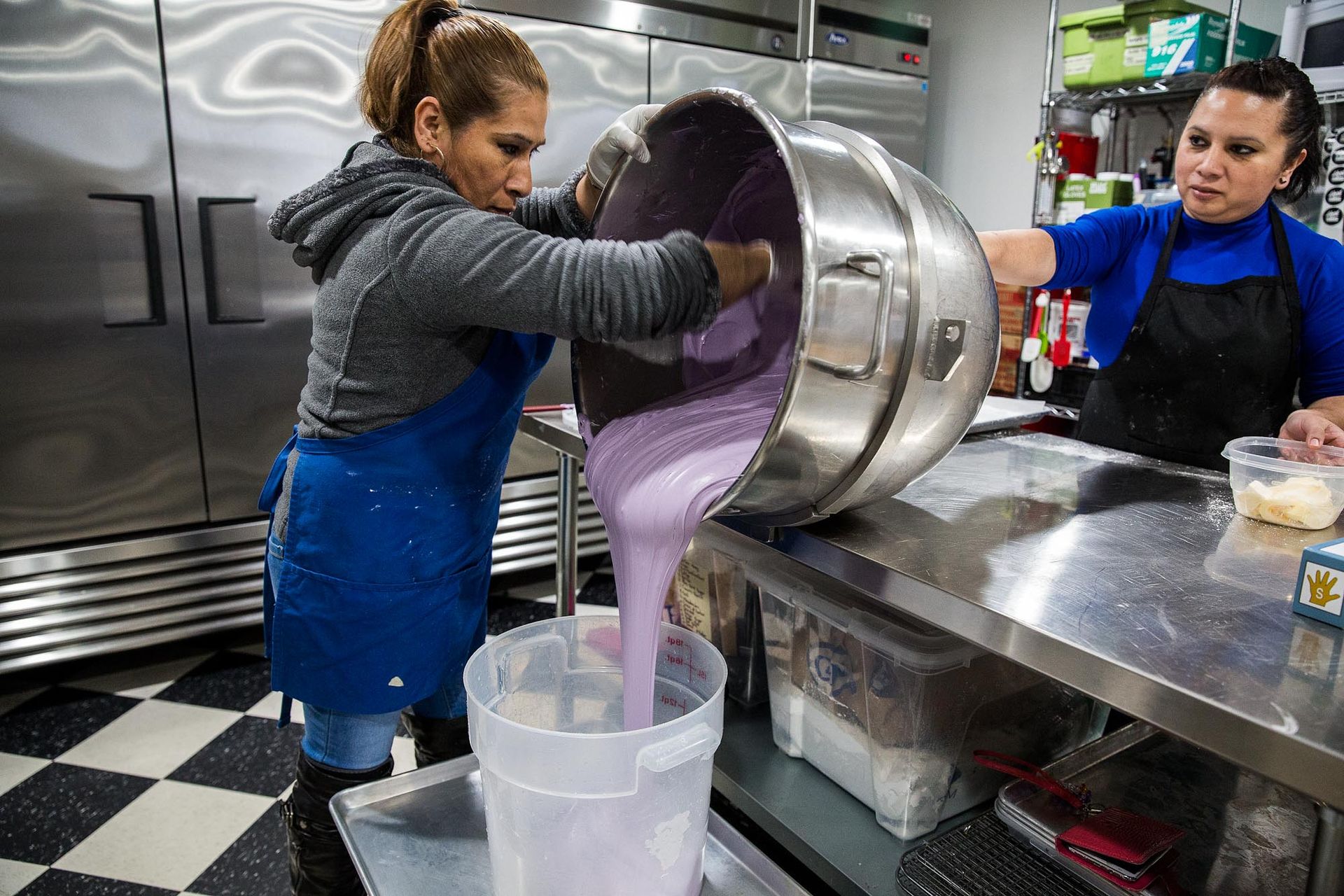 Pratt_Hood_Famous_Bakeshop_12.jpg