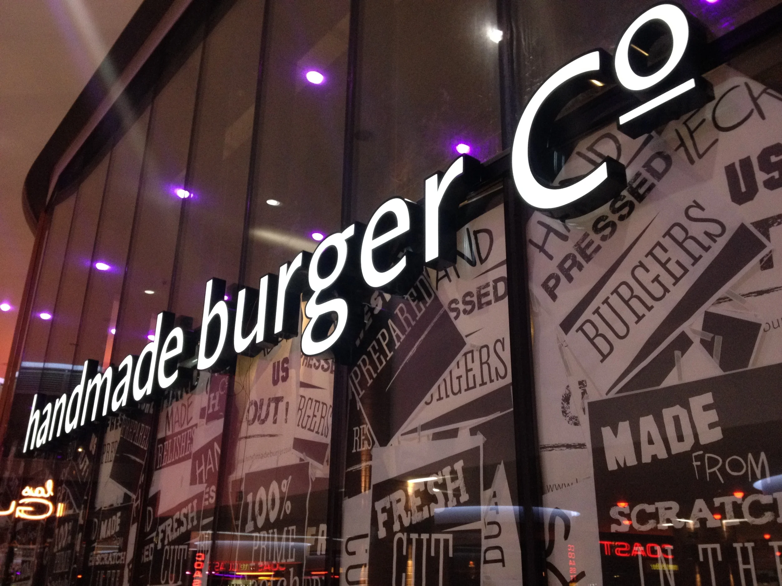 Face illumination - Handmade Burger Co.