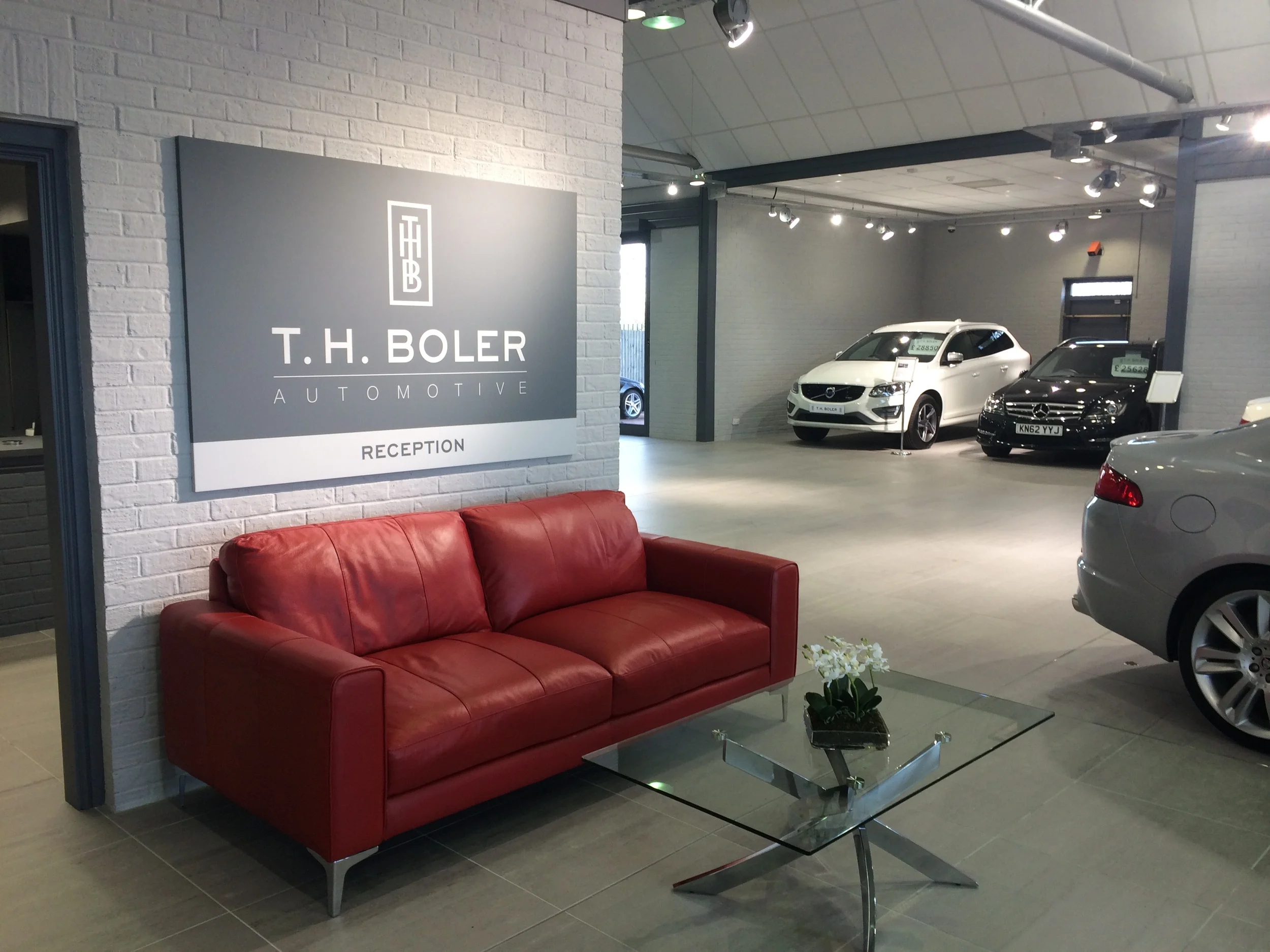 THB sign tray reception 2.JPG