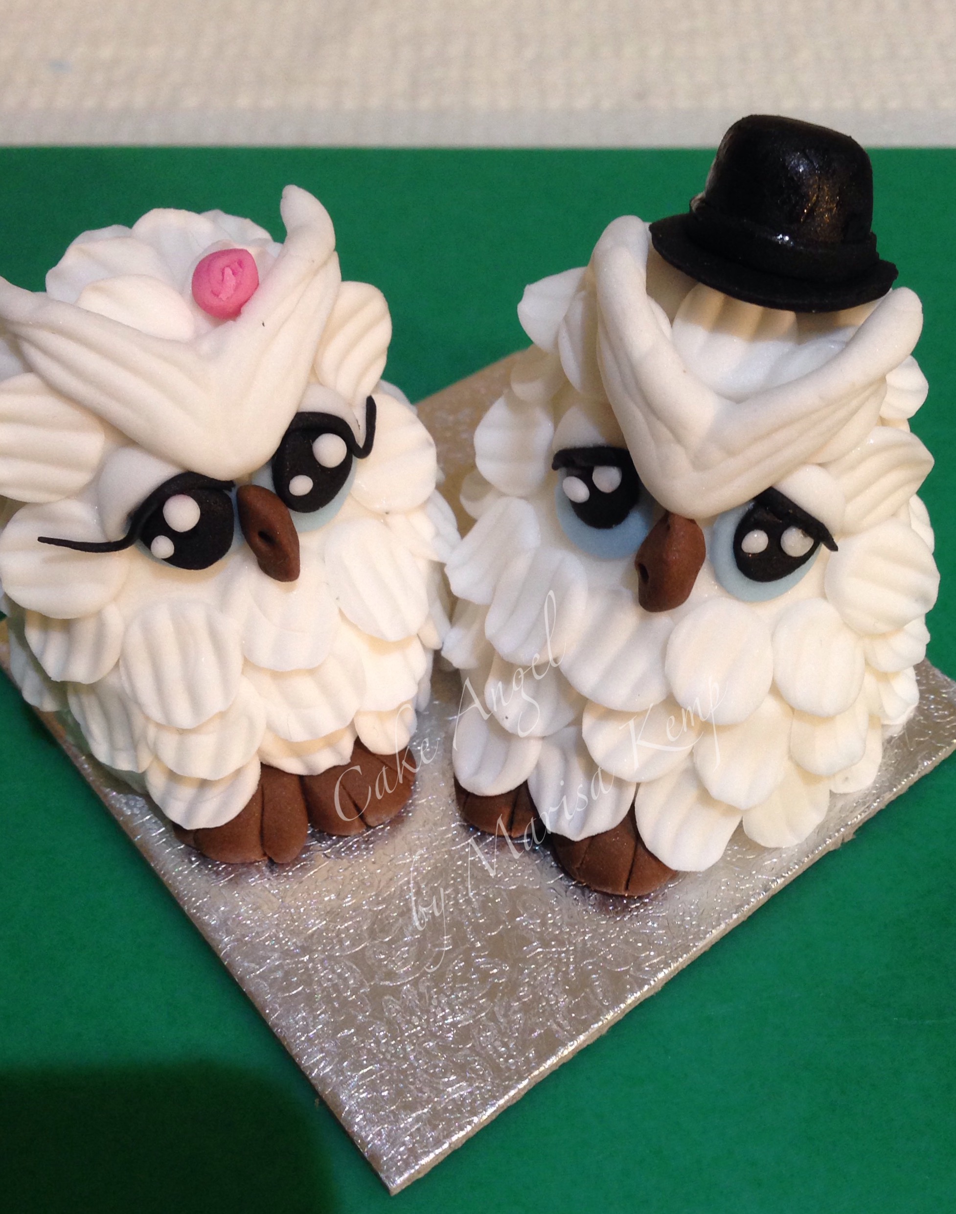 Owls couple toppers