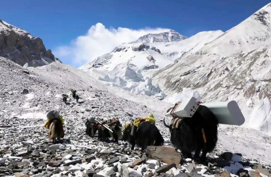 5G antenna at 6,500m on mount Everest
