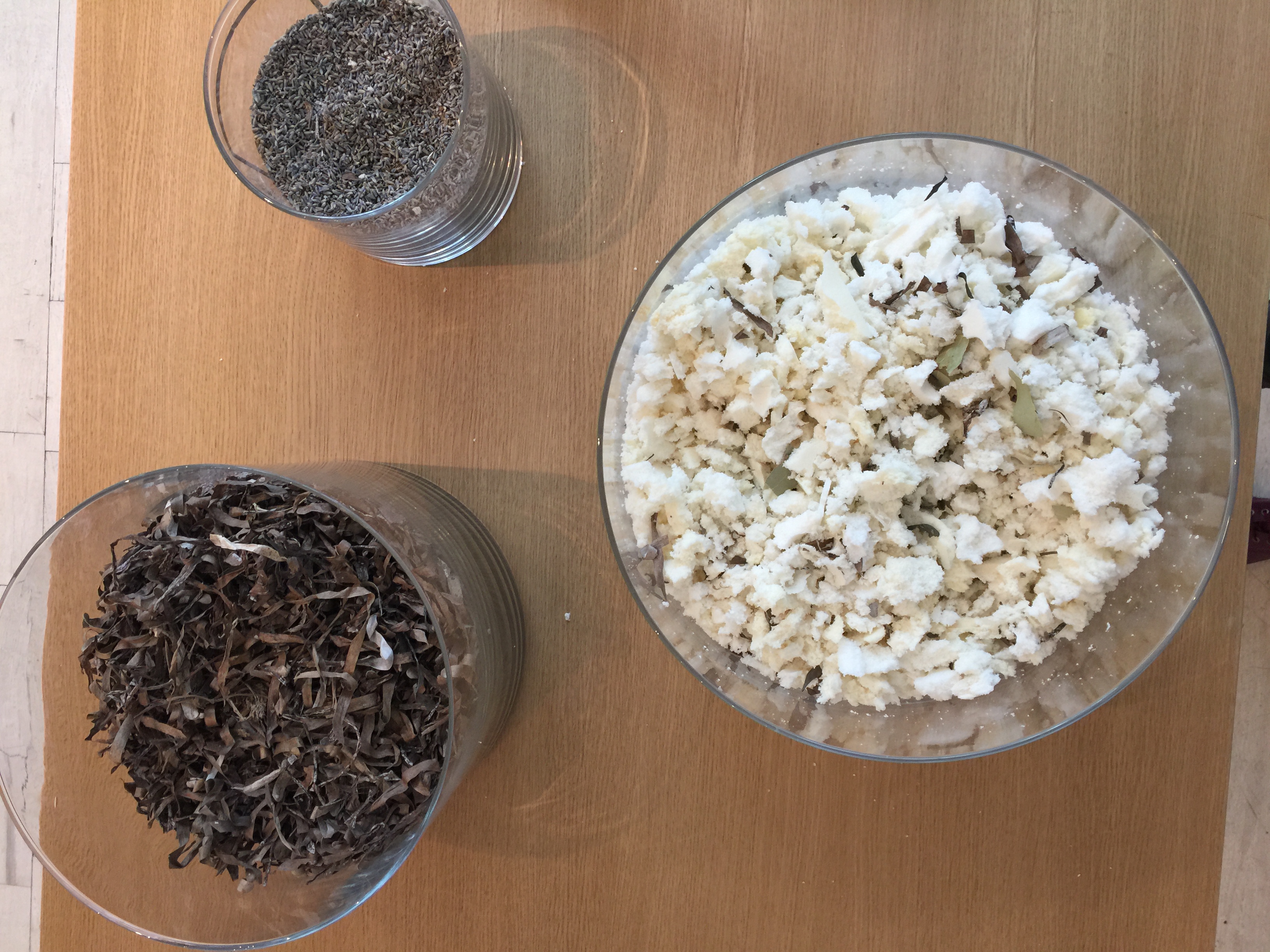 Natural fibers used in the pillows. Natural rubber, lavender and seaweed.