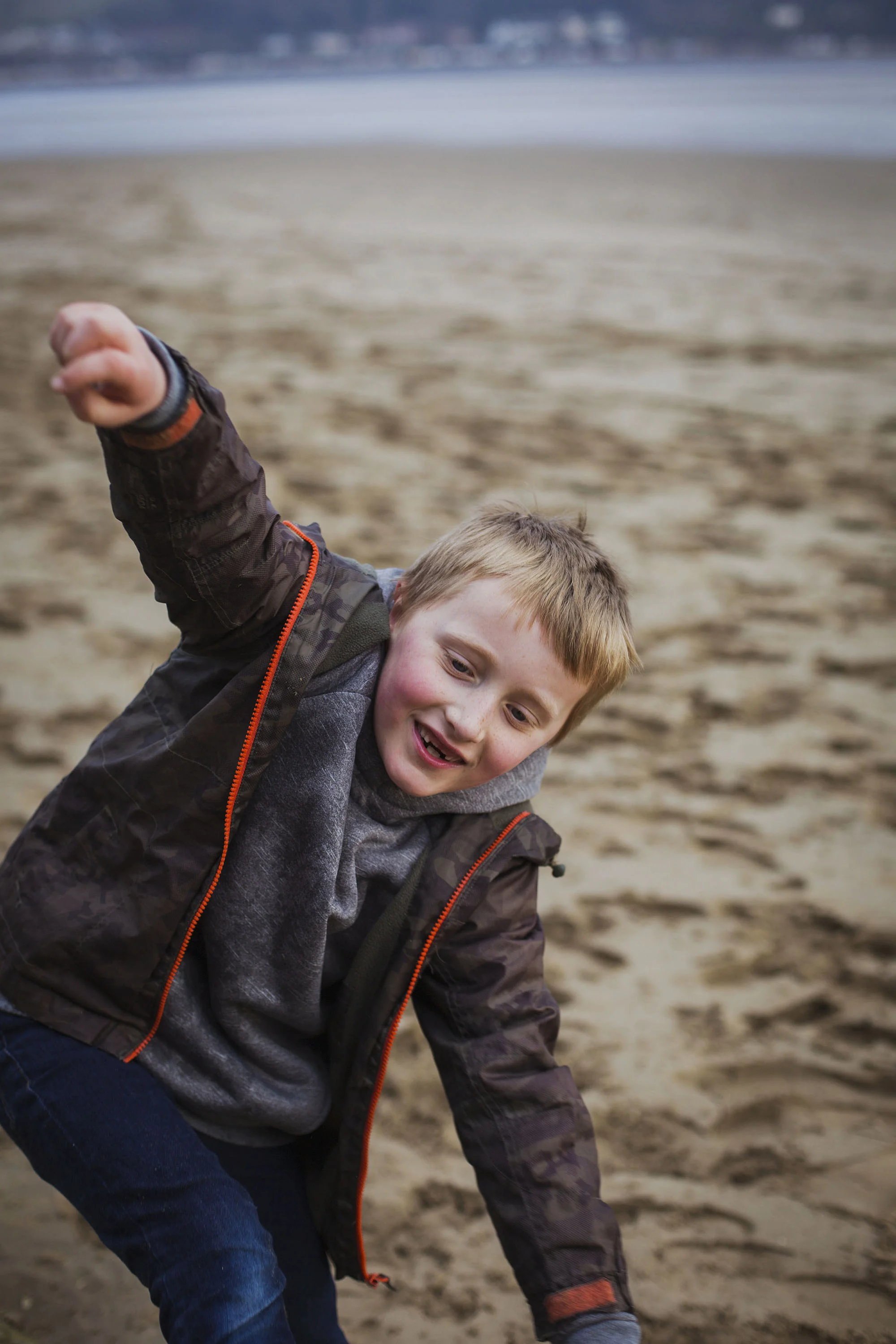 family photoshoot at llansteffan beach in carmarthen