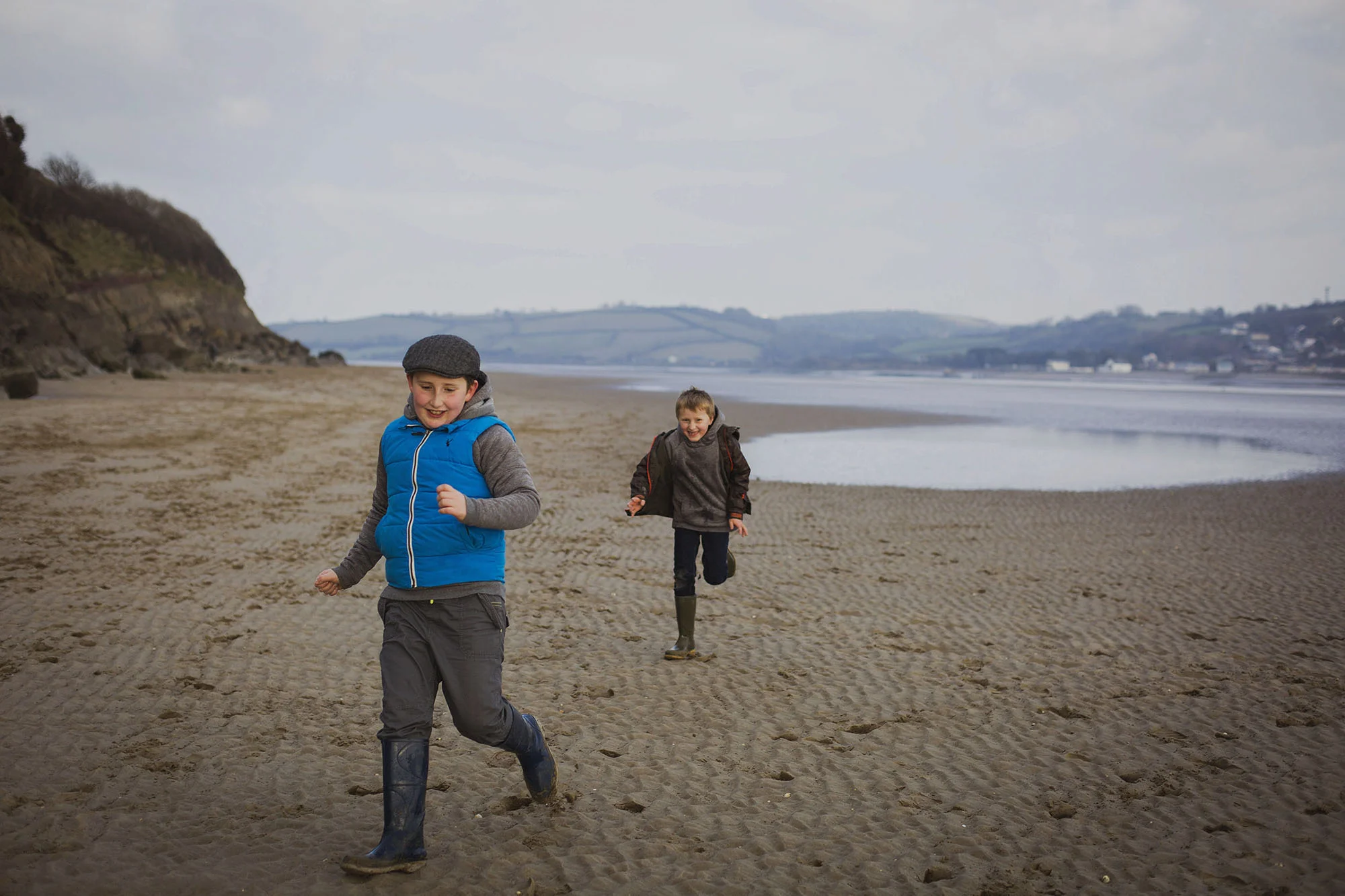 family photoshoot at llansteffan beach in carmarthen