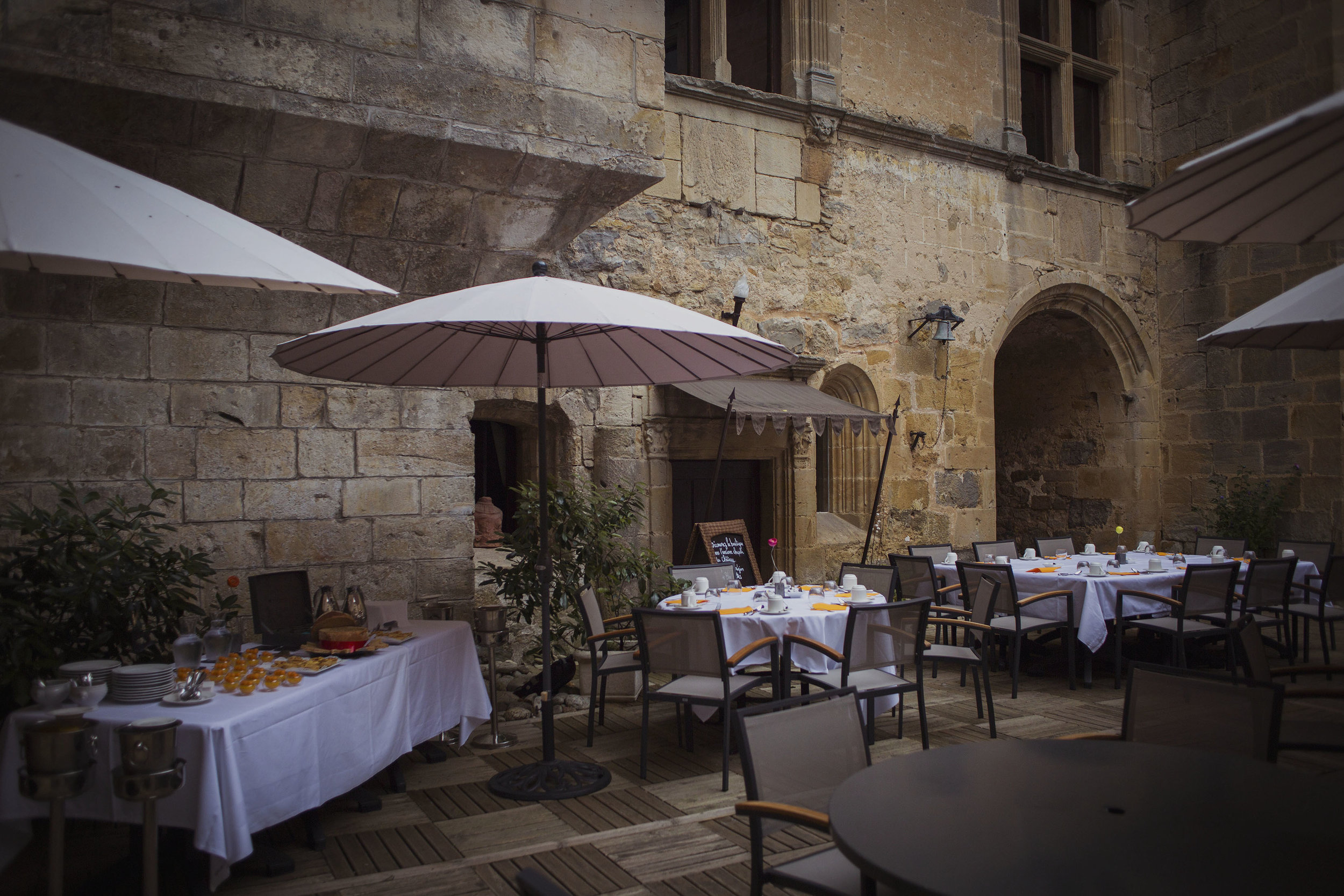 chateaux des ducs de joyeuses france destination wedding photography