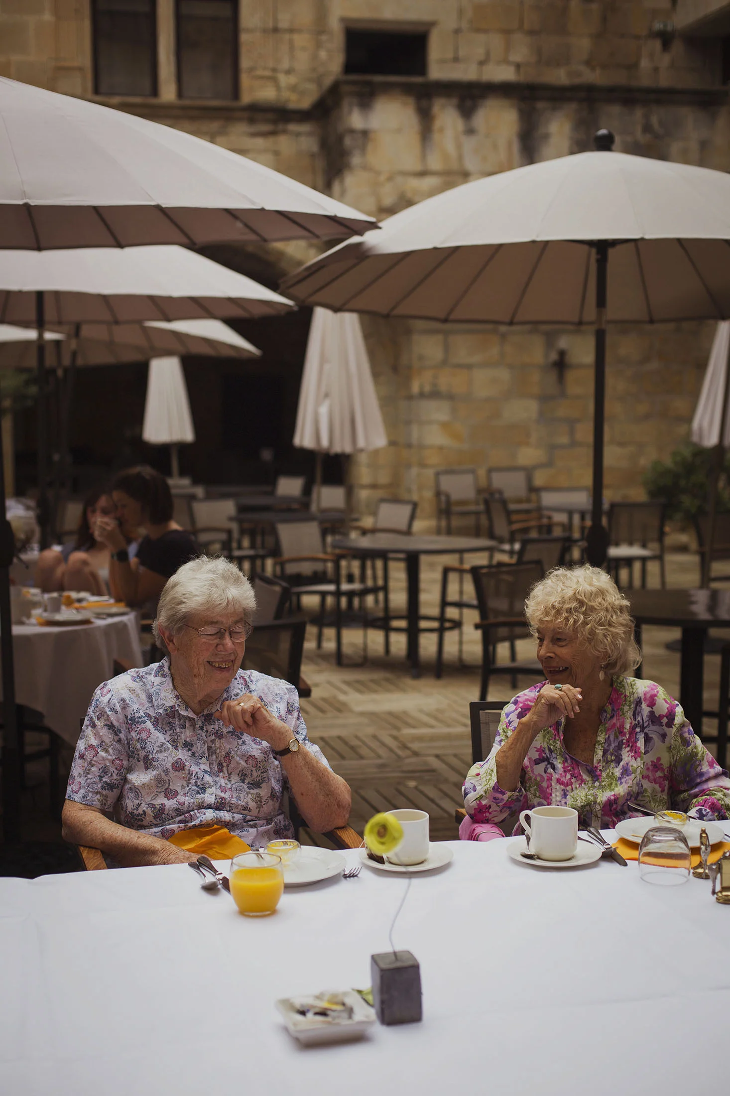 wedding guests at chateaux des ducs de joyeuses france destination wedding photography