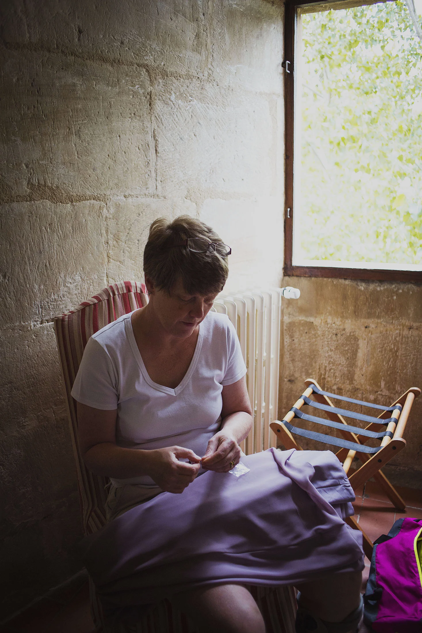 sewing wedding dress chateaux des ducs de joyeuses france destination wedding photography