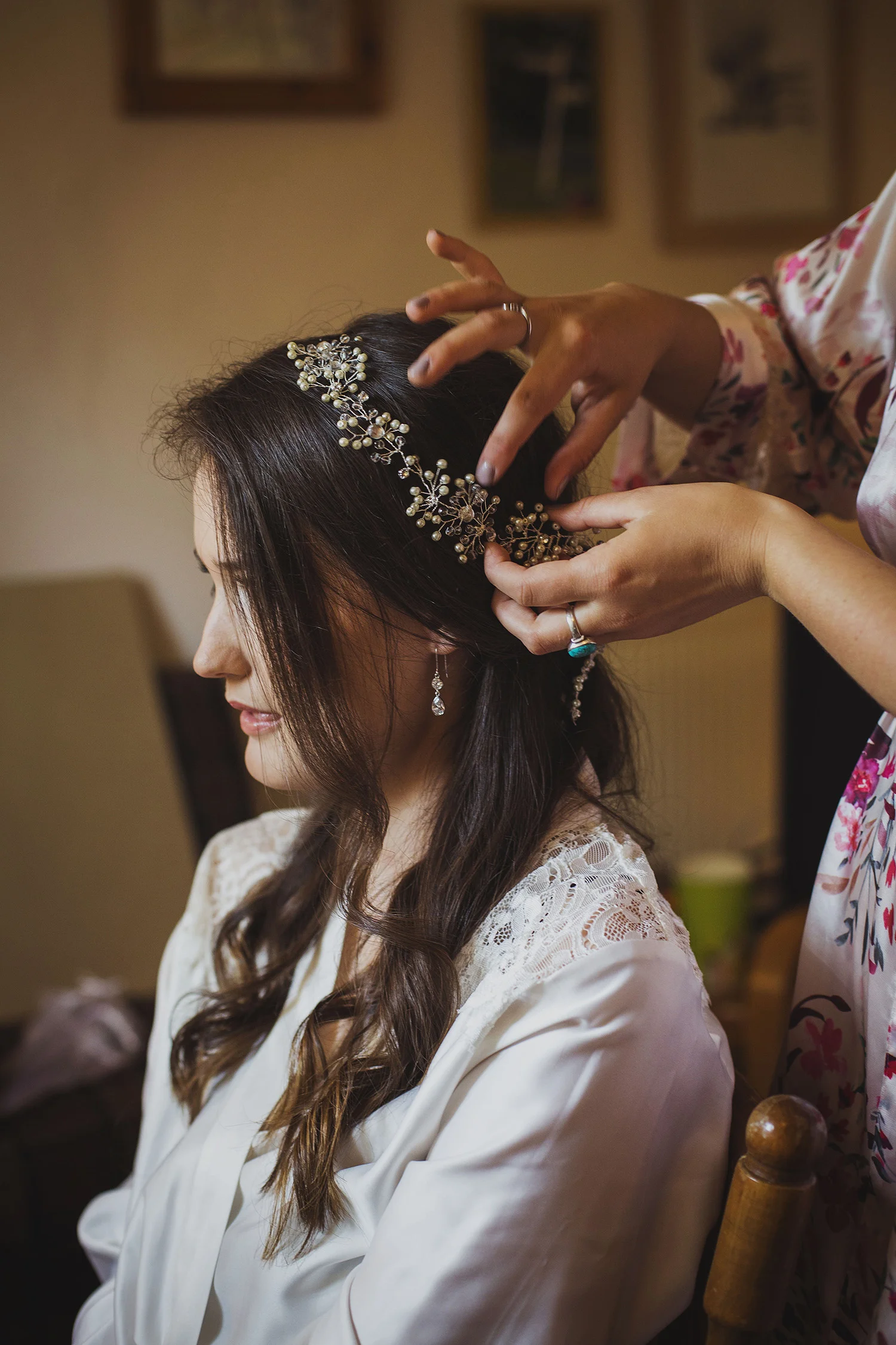 bride getting ready somerset wedding