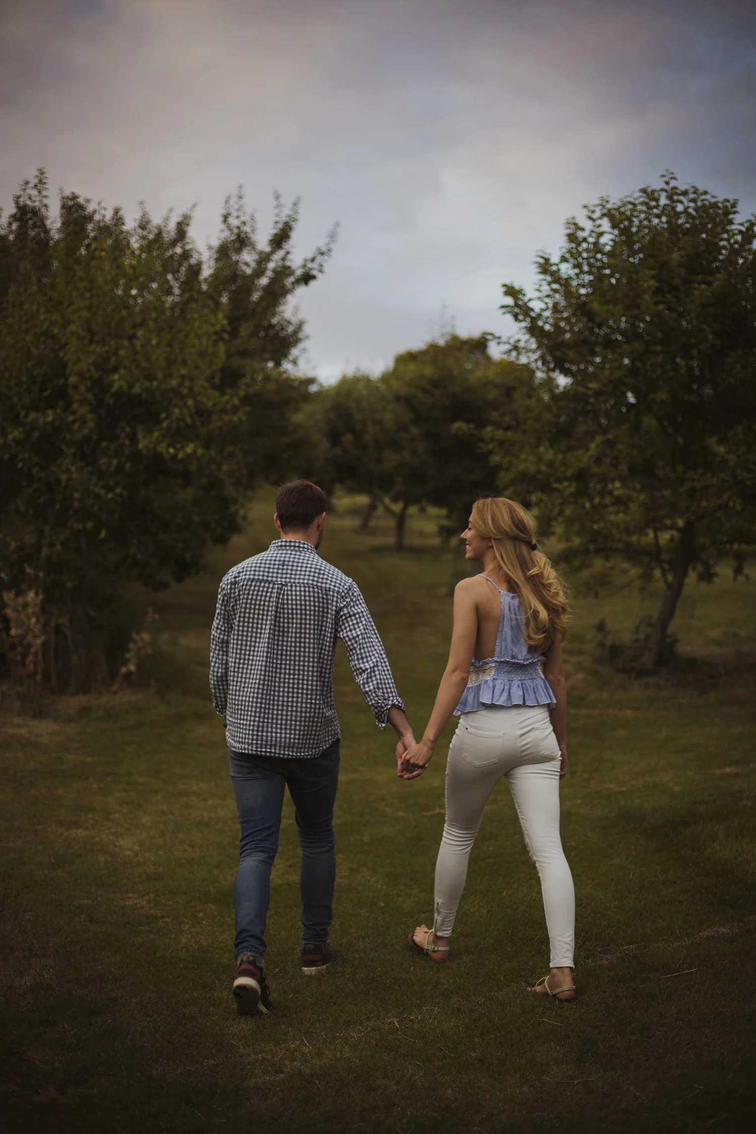 natural engagement photography