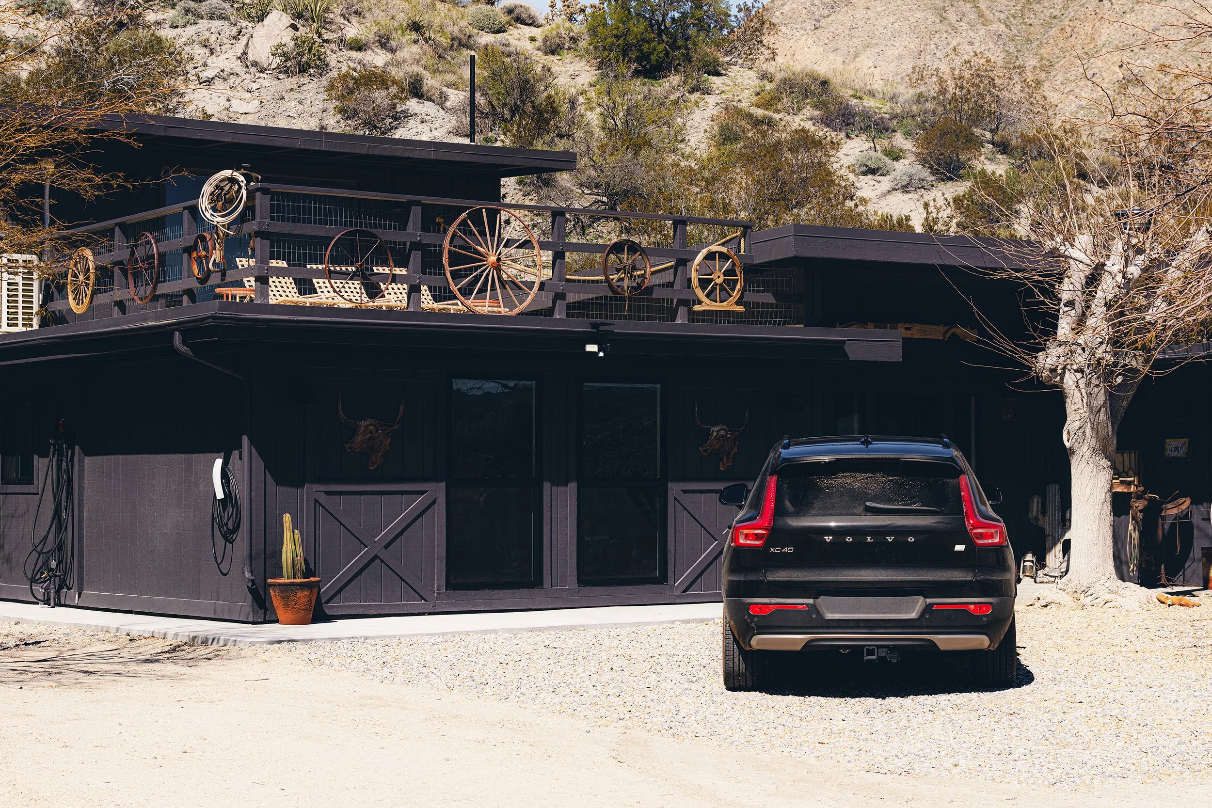 Volvo-1-No License.jpg