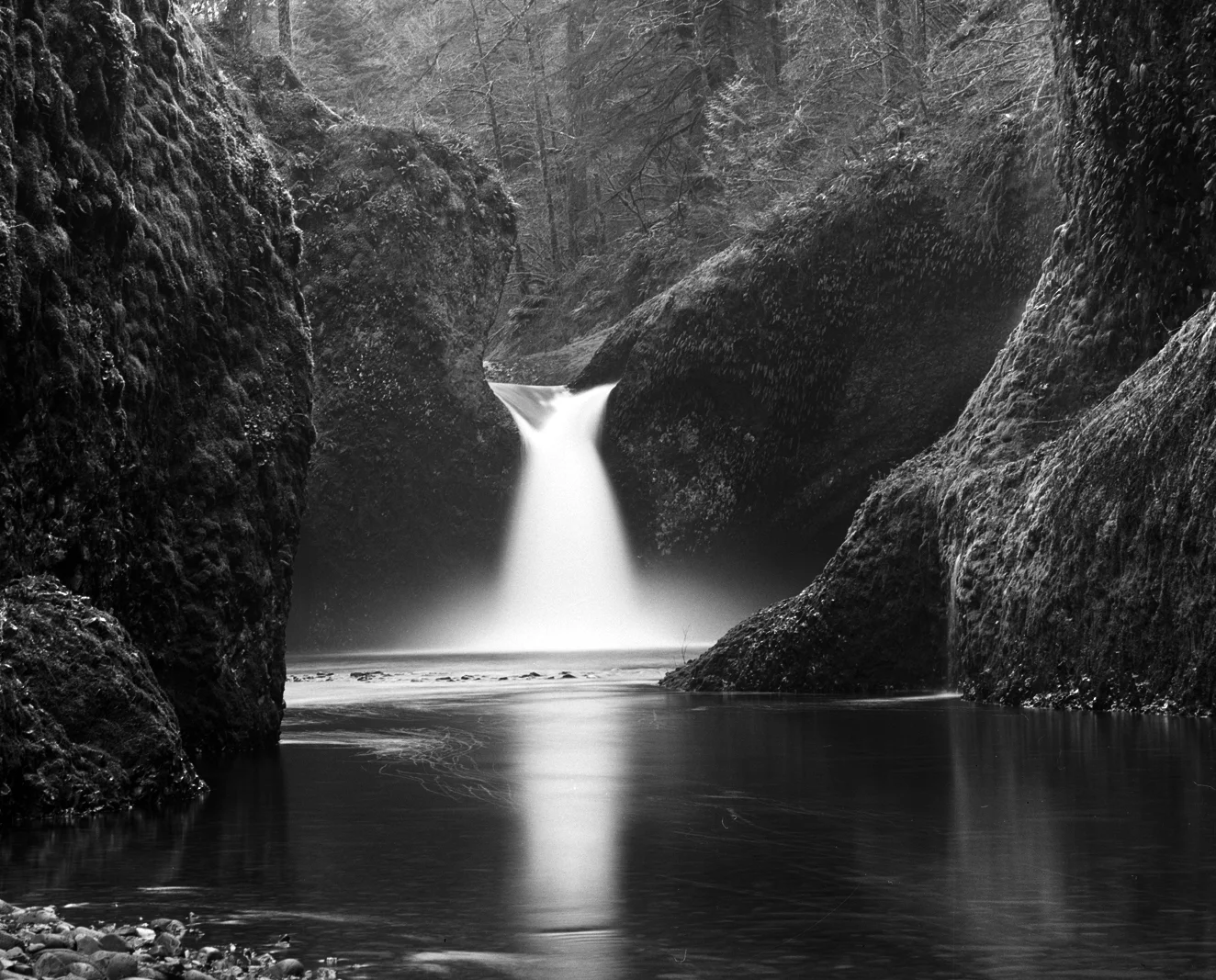 Punch Bowl Falls