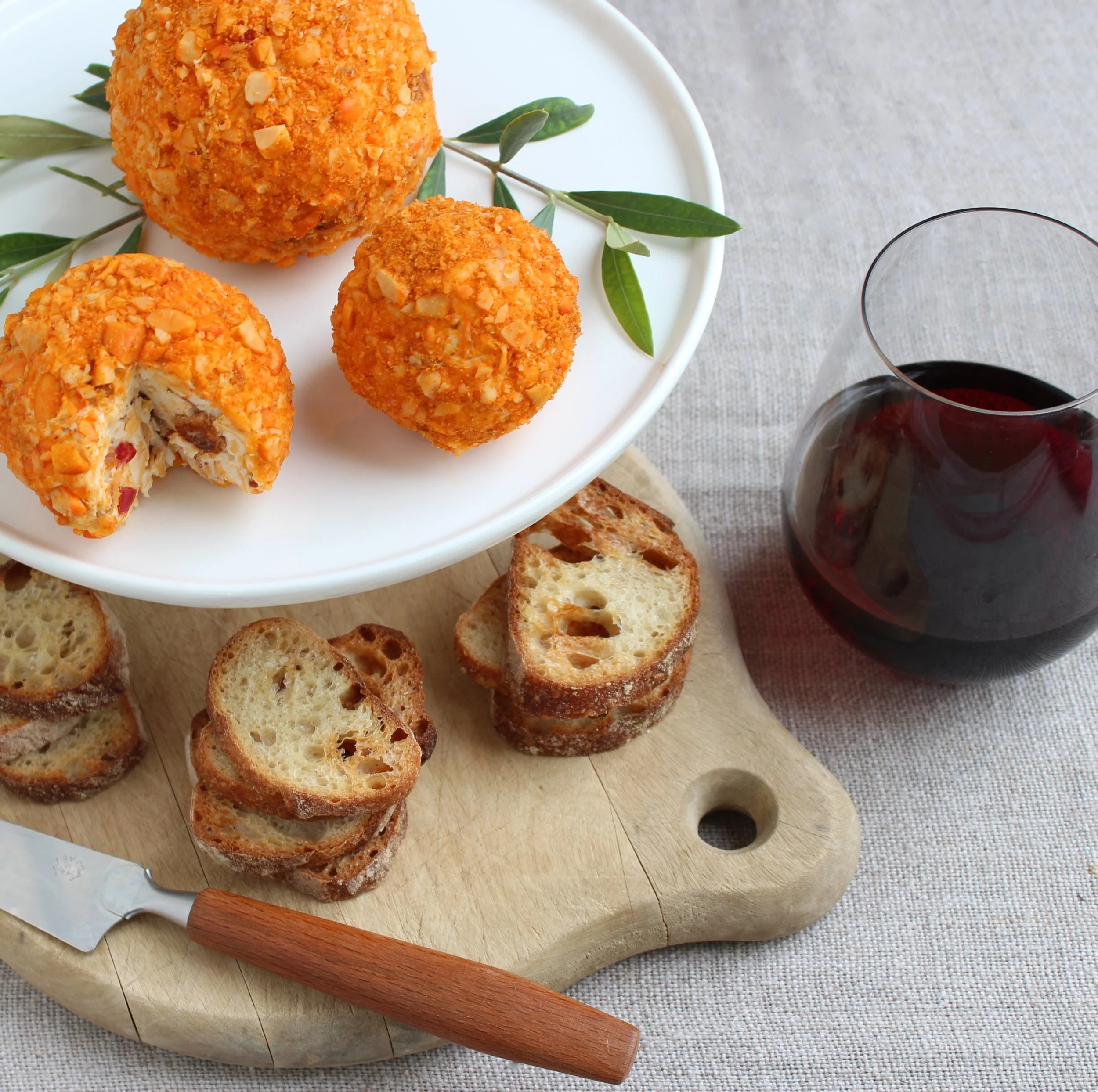 Bacon + Cheddar Cheese Ball
