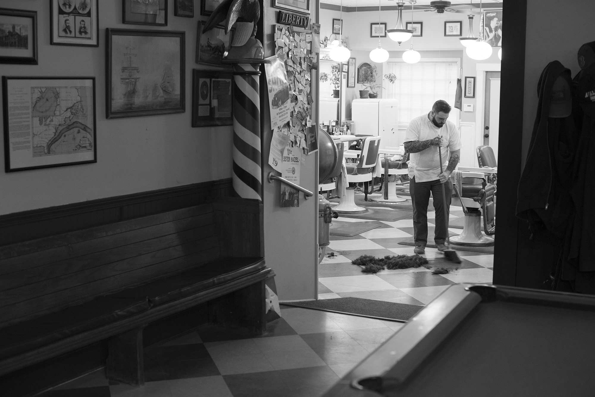 LuckysBarbershop-5296.jpg