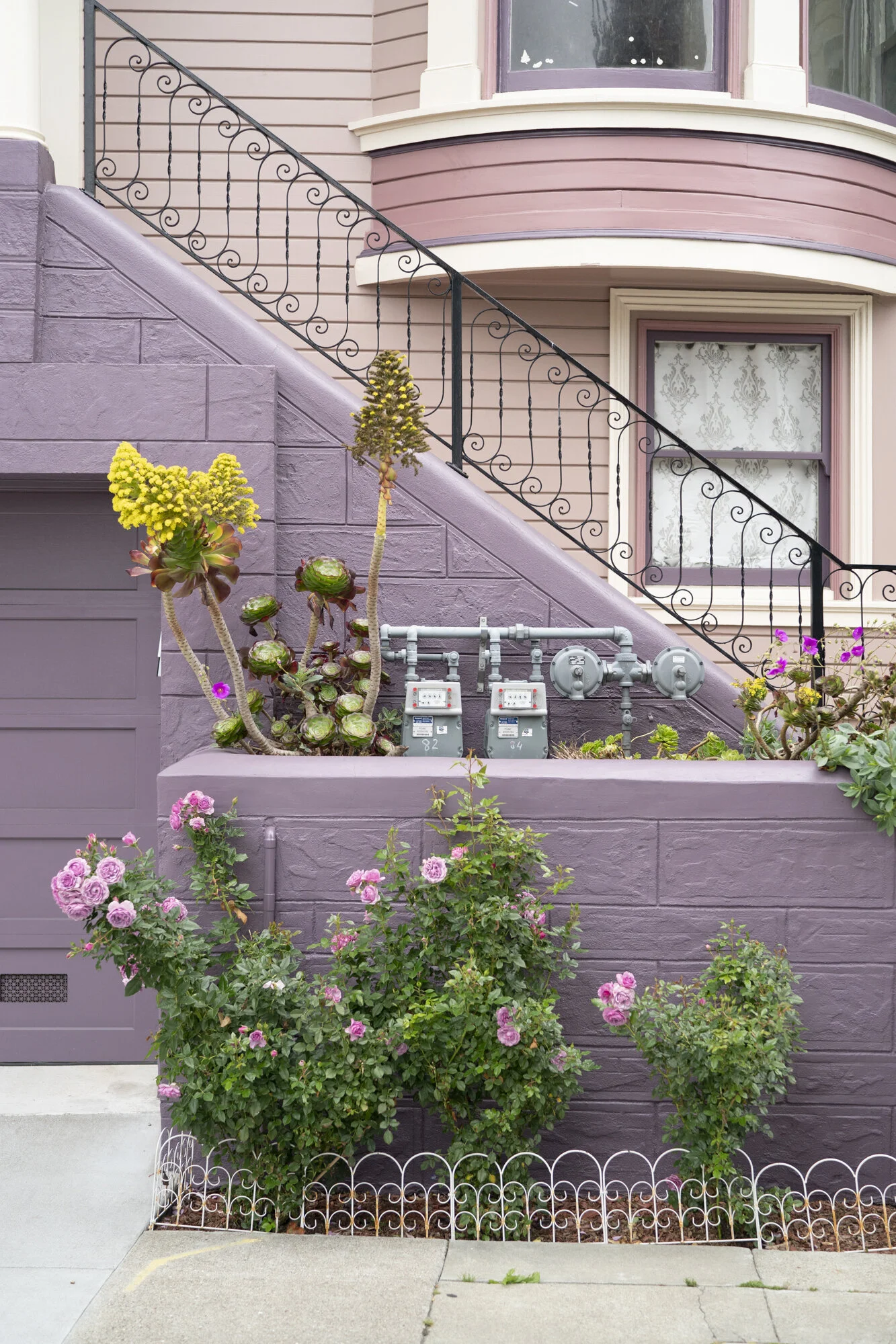  Photograph of a colorful house in the Jordan Park neighborhood of San Francisco, CA  