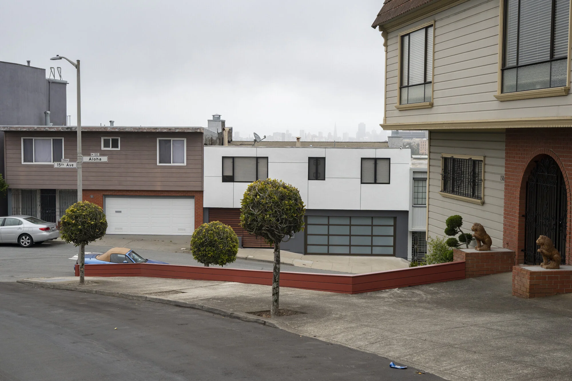 The skyline of downtown San Francisco is seen from the Inner Heights neighborhood - photography  