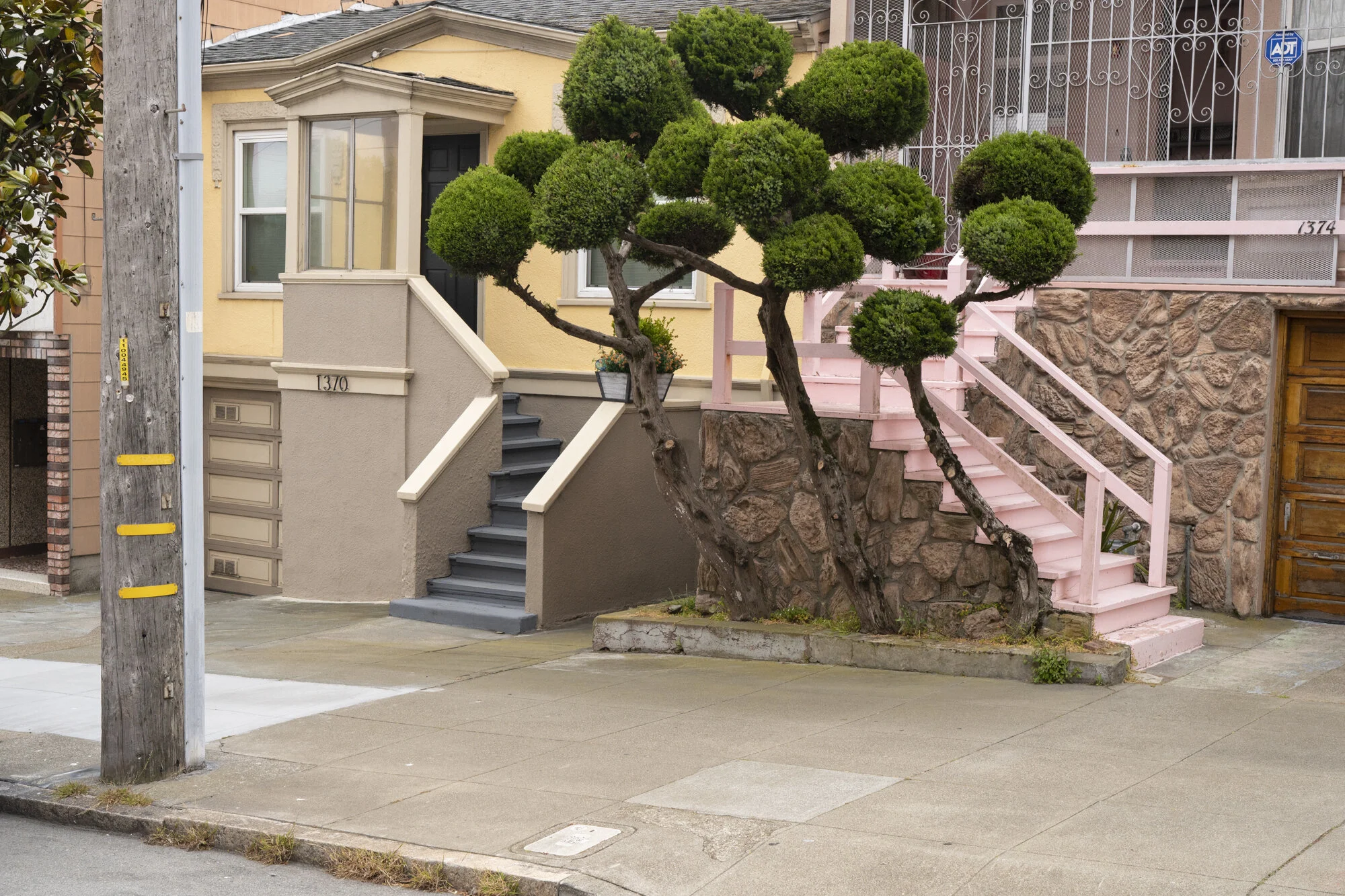  Photograph of an eclectic house in the Sunset District of San Francisco, CA  