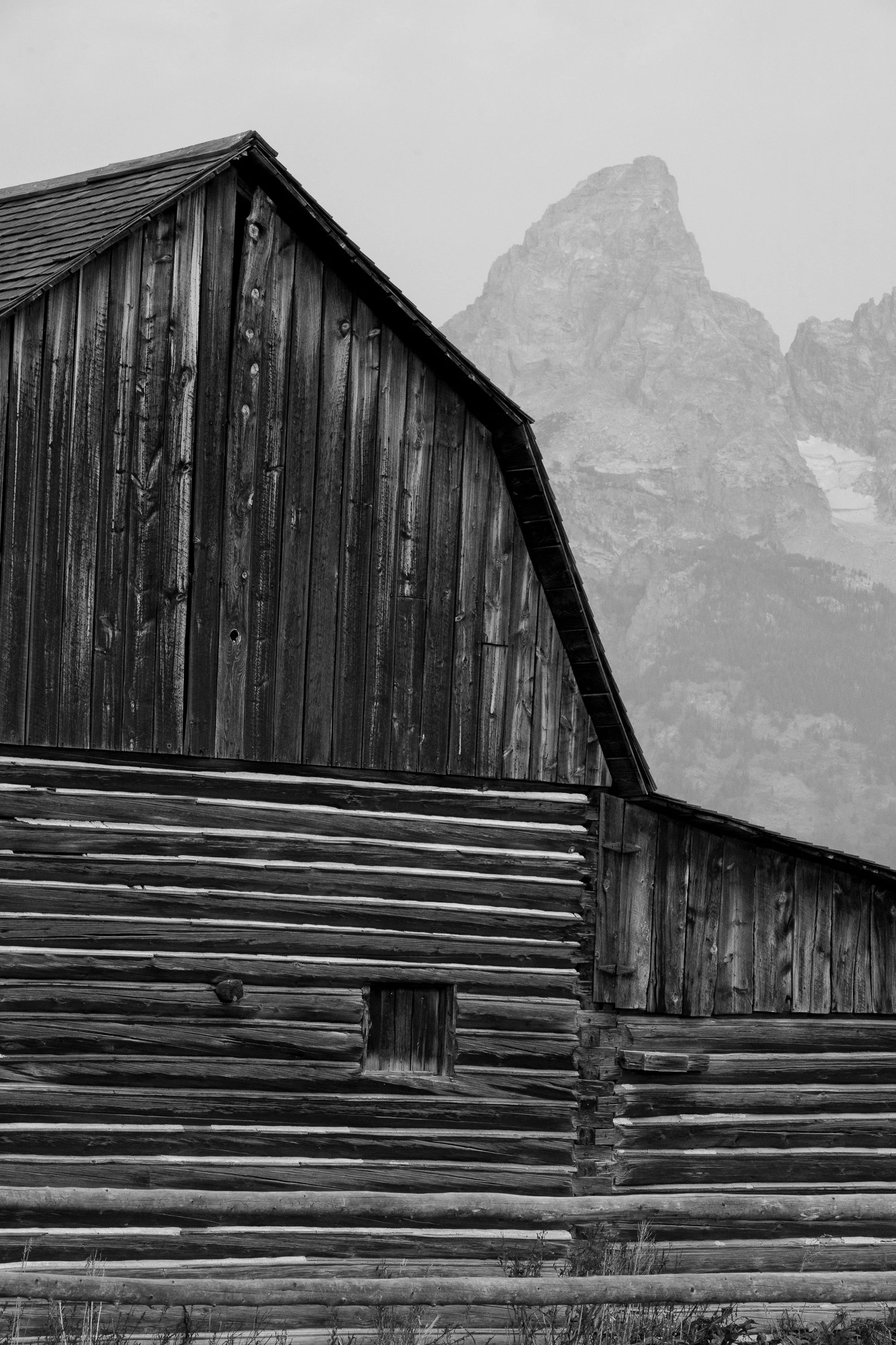 Barn-Mountains-00338.jpg