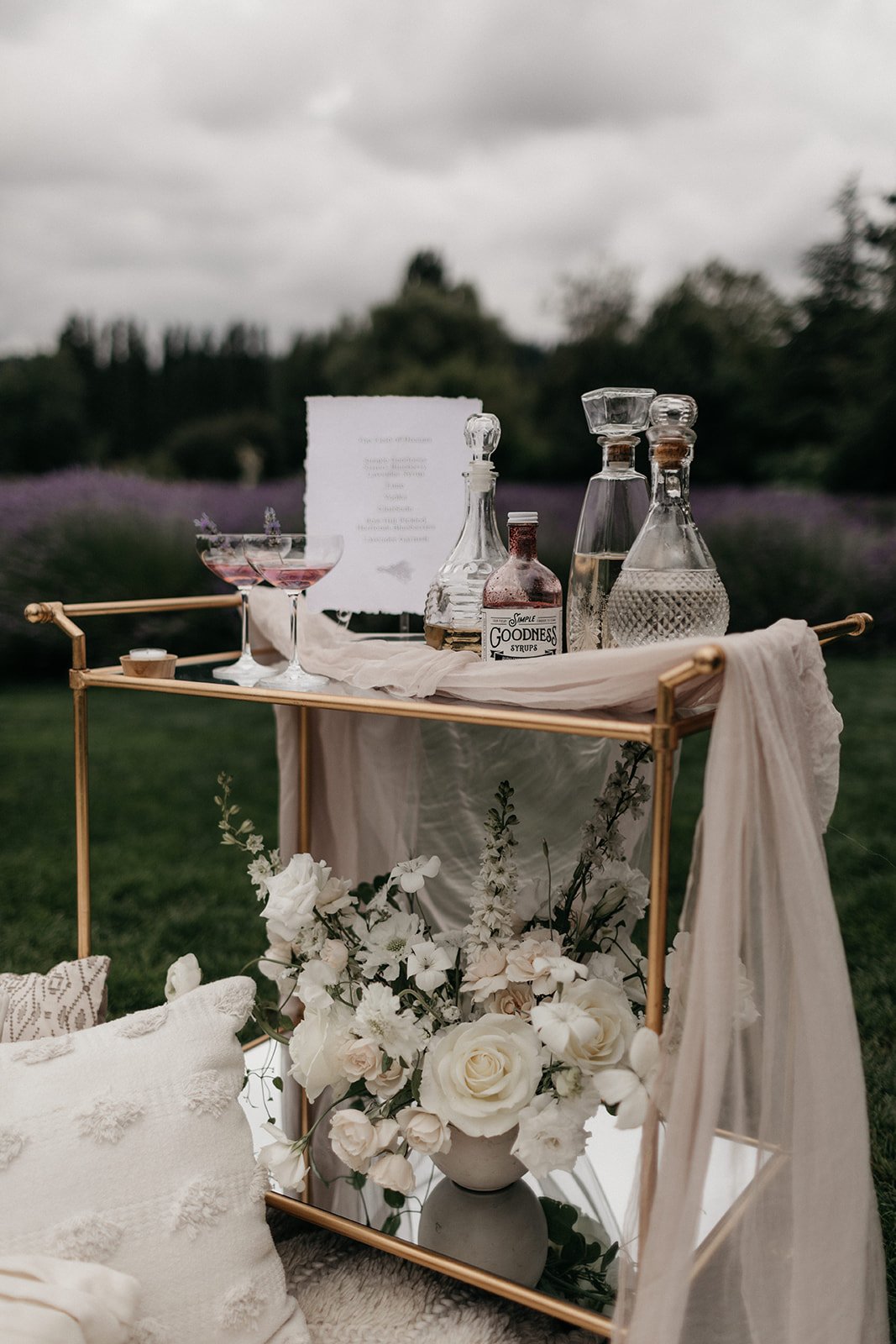 Woodinville Lavender Wedding - by Becca Neblock Photography - Lounge-14.jpg