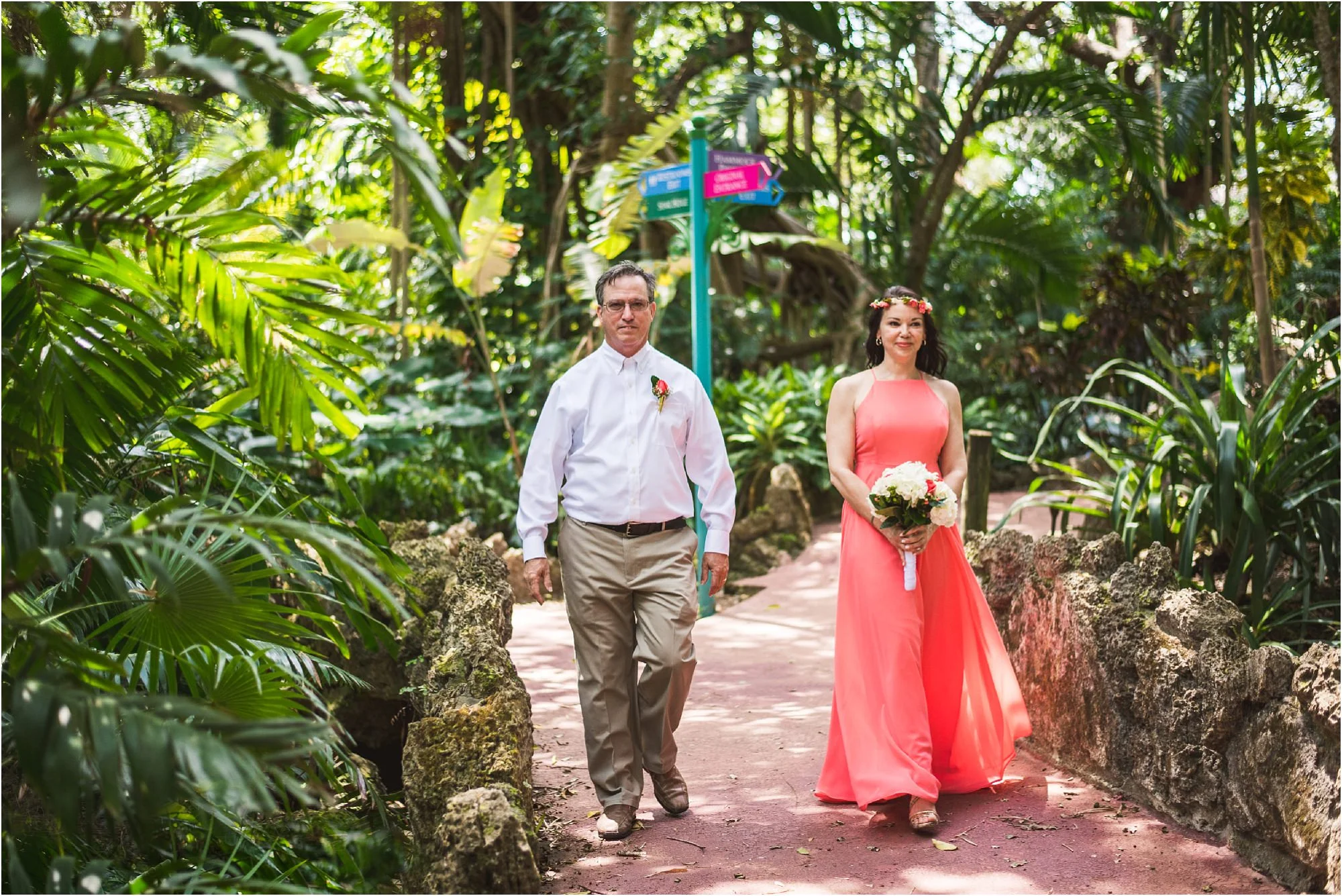 outdoor-rustic-pincrest-gardens-wedding-miami-photographer-jessenia-gonzalez_1026.jpg