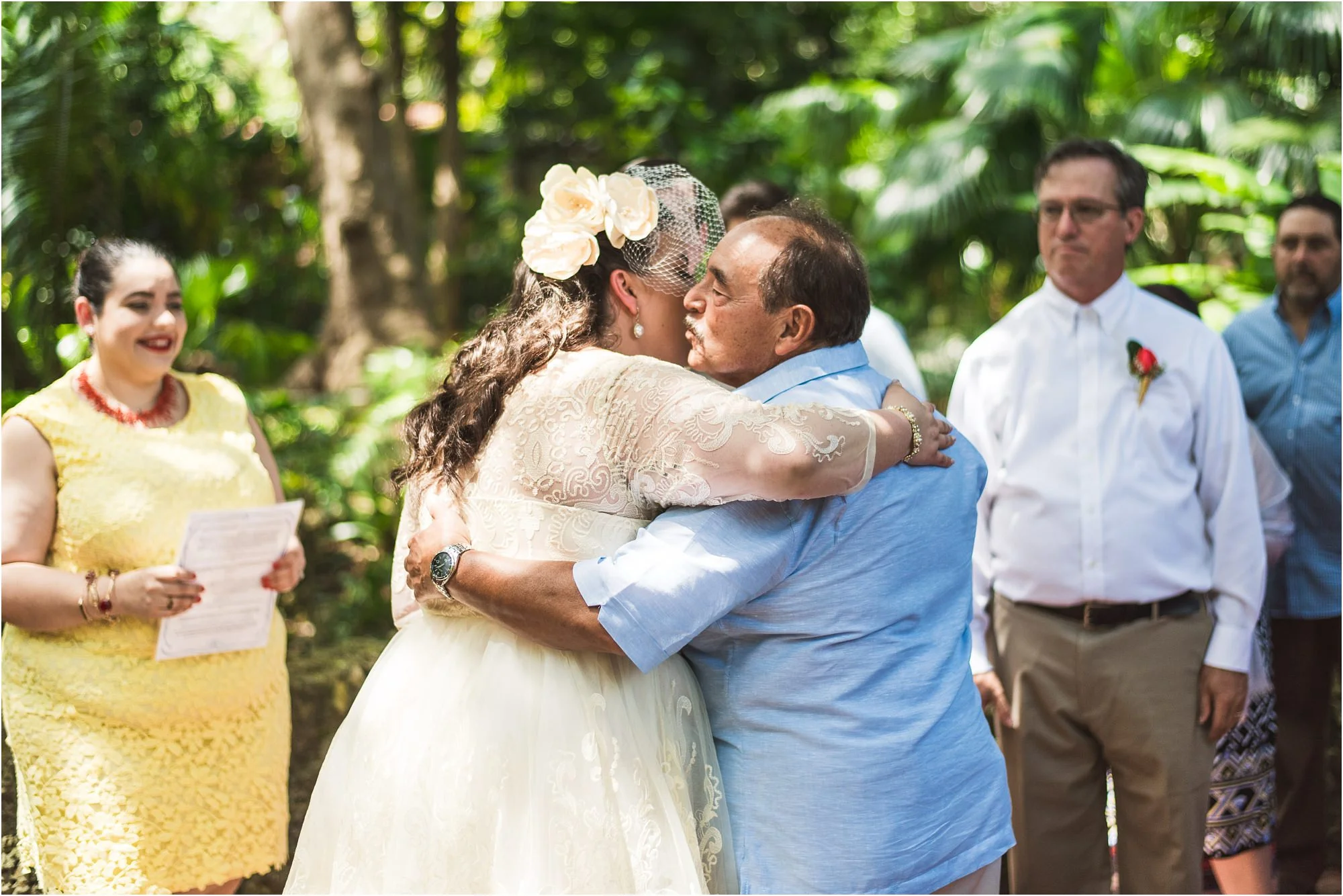 outdoor-rustic-pincrest-gardens-wedding-miami-photographer-jessenia-gonzalez_1031.jpg
