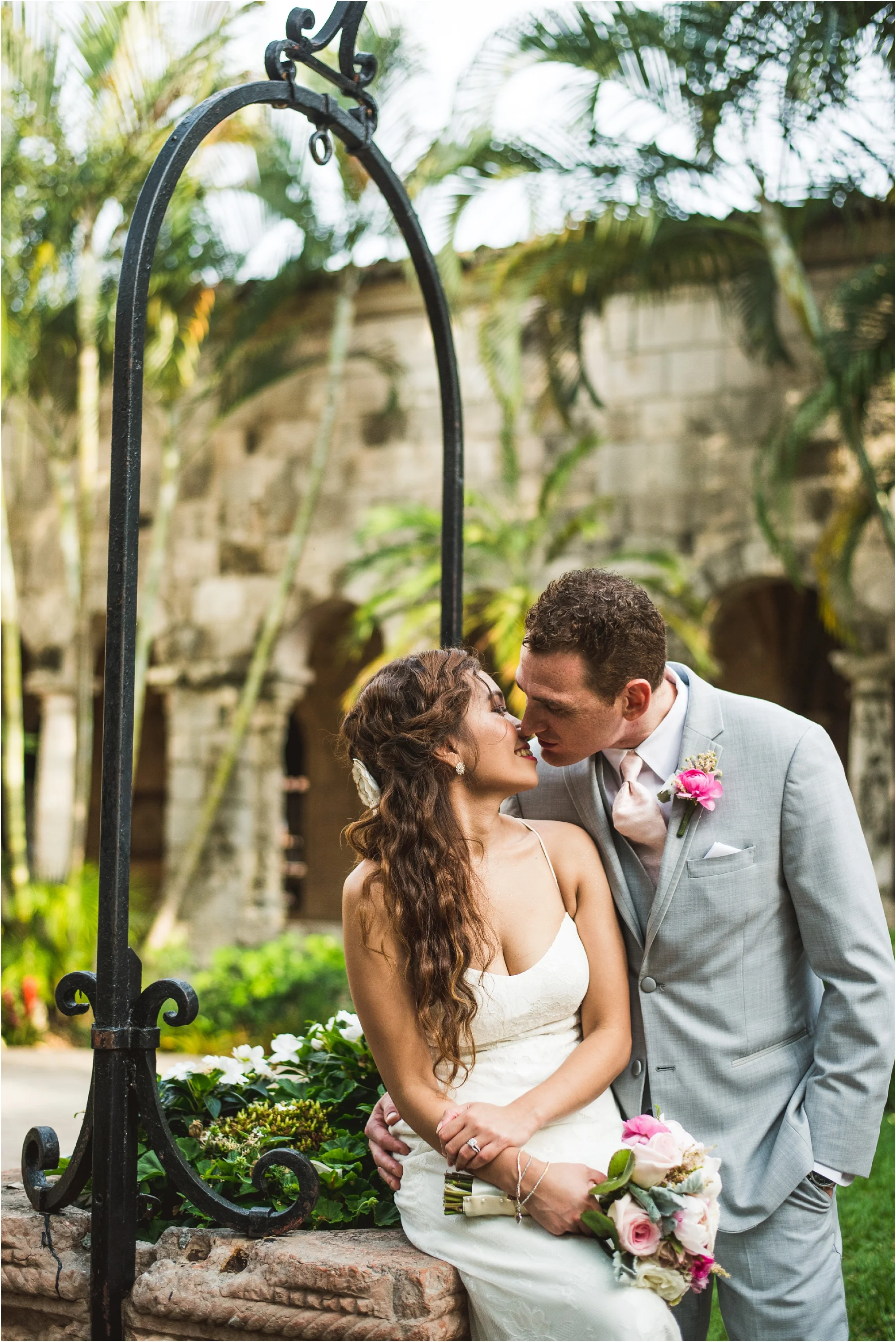 Spanish-Monastery-miami-beach-outdoor-elegant-wedding-photographer-jessenia-gonzalez_1198.jpg