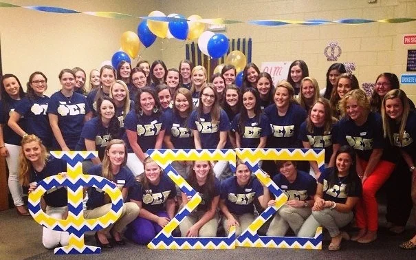 Group_Photo_of_Phi_Sigma_Sigma_2013.jpg