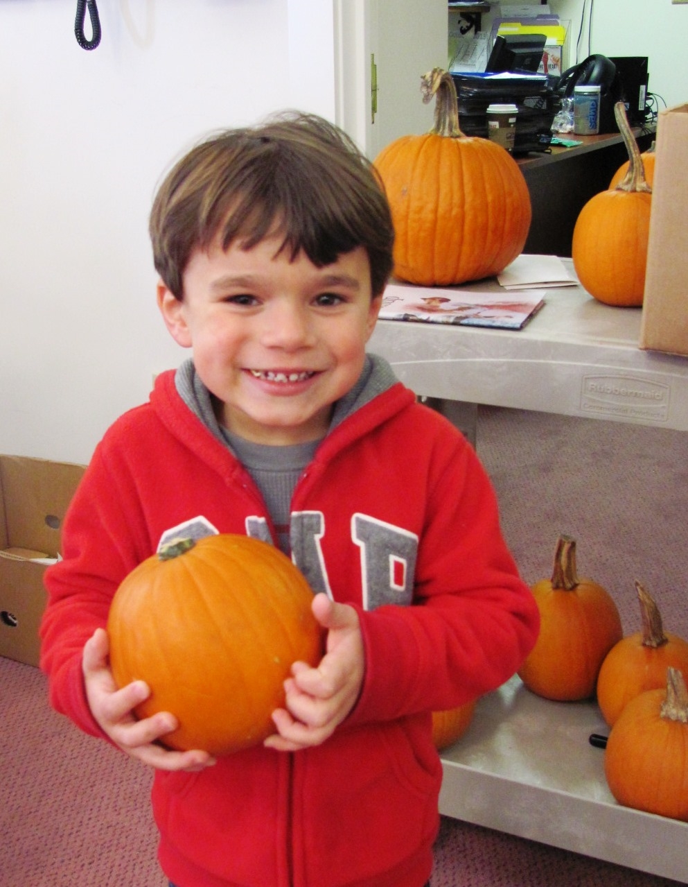Adian_Medeiros_with_pumpkin.jpg