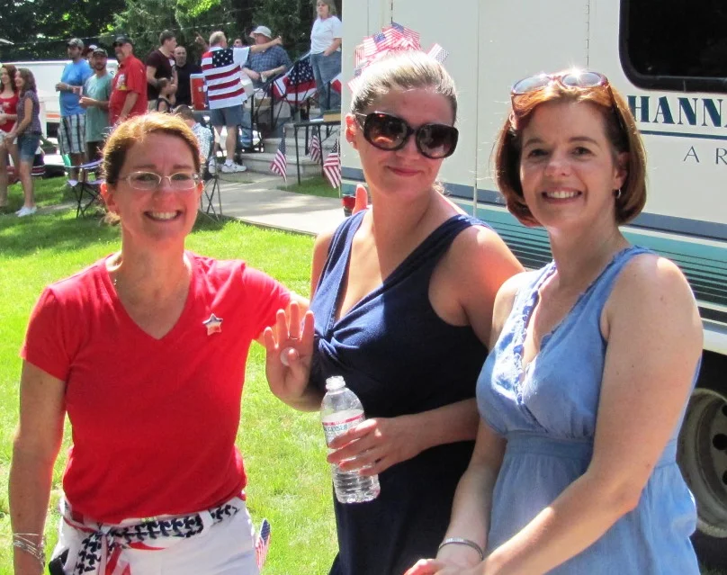 Kris_Donnelly,_Ashley_Stuart,_and_Melissa_Kauranen.jpg