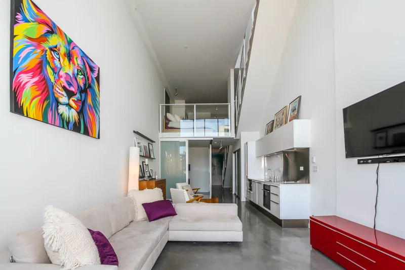 SOLD - #608 - 53 W HASTINGS ST - $845,000