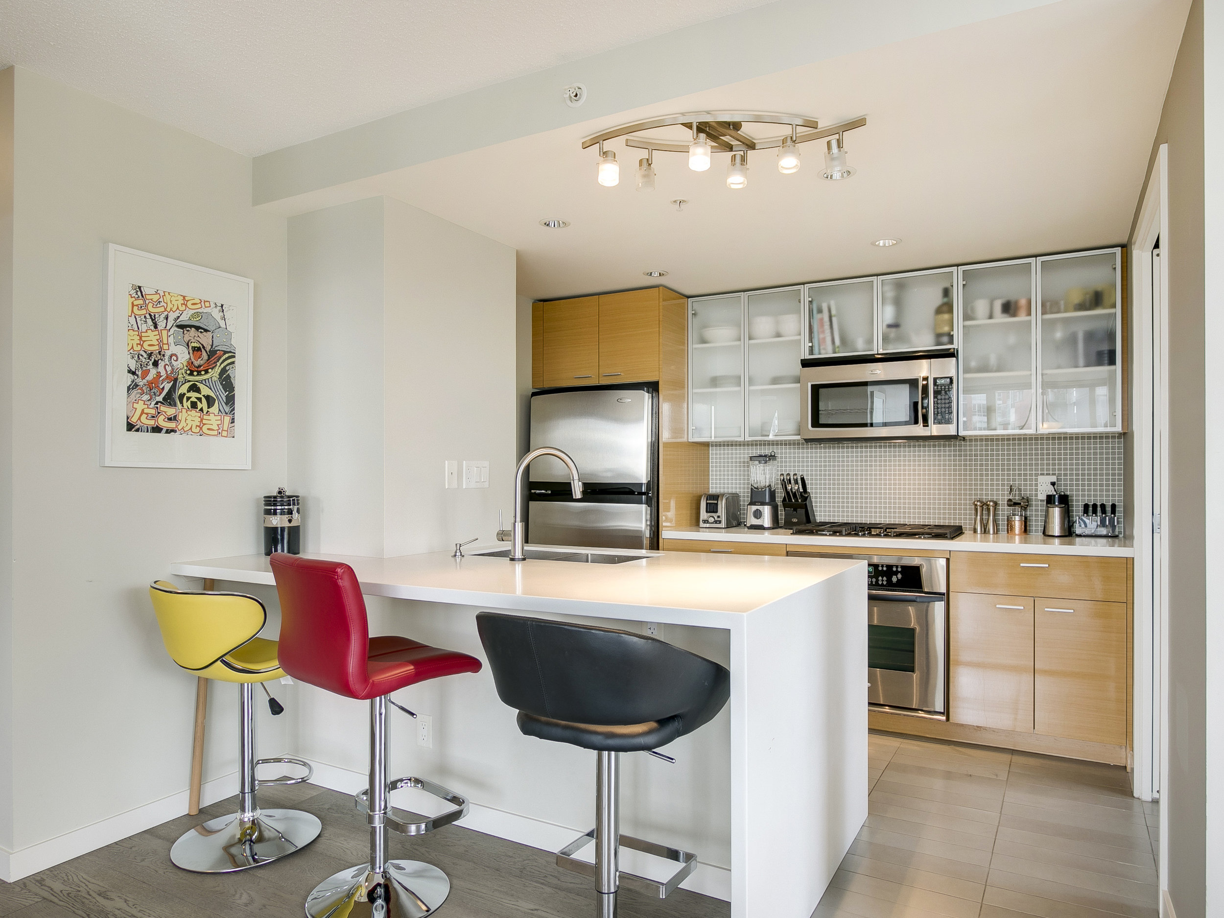 Kitchen2.jpg