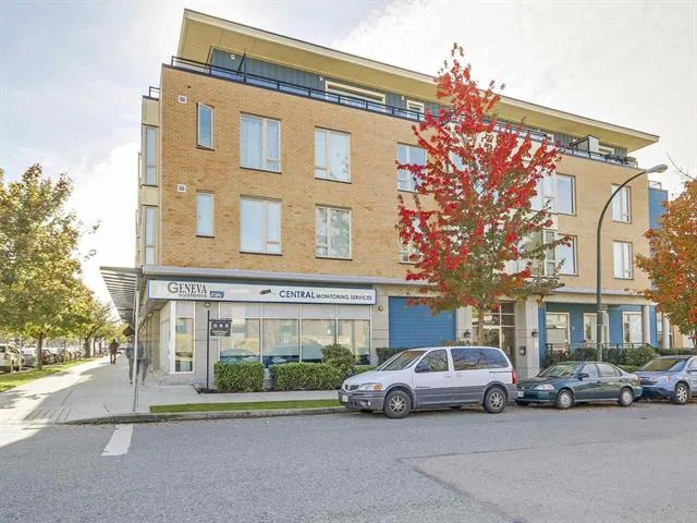 SOLD - PH3 - 688 E 17th Ave