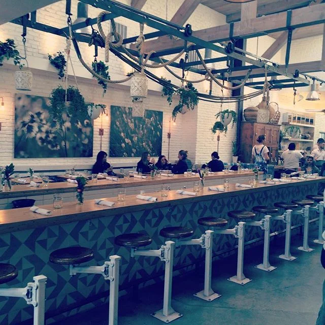 Oh heyyy Butcher's Daughter.... Welcome to the hood. 🔪🌽🌿
#butchersdaughter #neutral #white #indigo #palette #industrial #modern #interiordesign #tile #vegout #hippie #boho #la #nyc #coffee #bar #cafe #venice