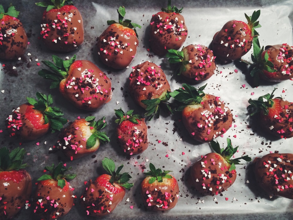 Chocolate Cake Stuffed Chocolate Covered Strawberries