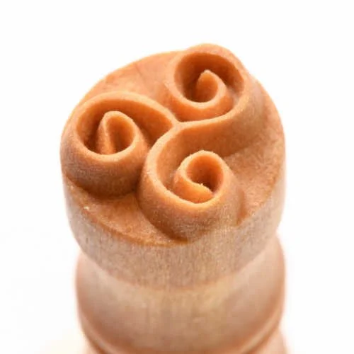 Small Round Stamp – Tri Spiral-scs-118