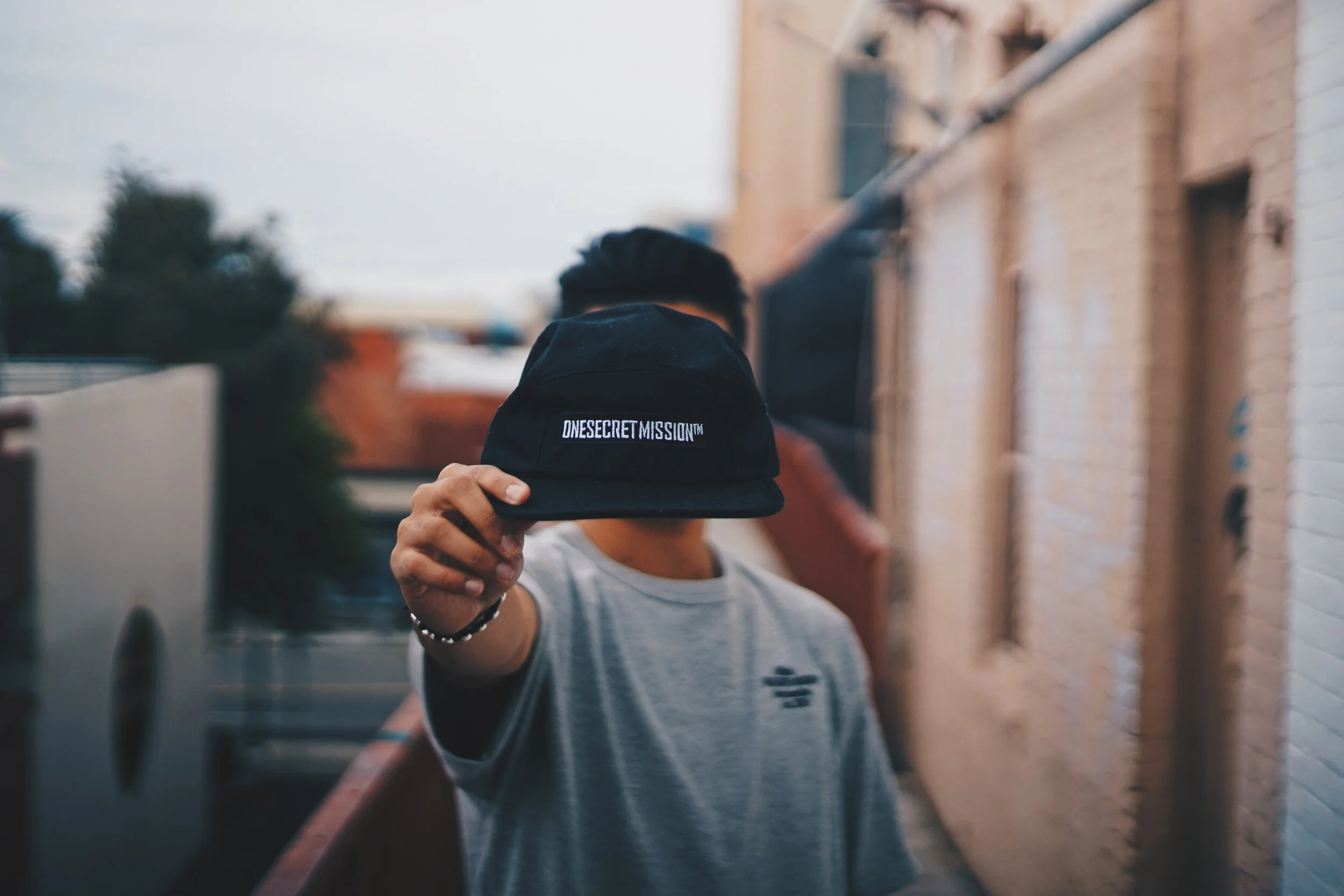 Box Logo Black_003.5panel