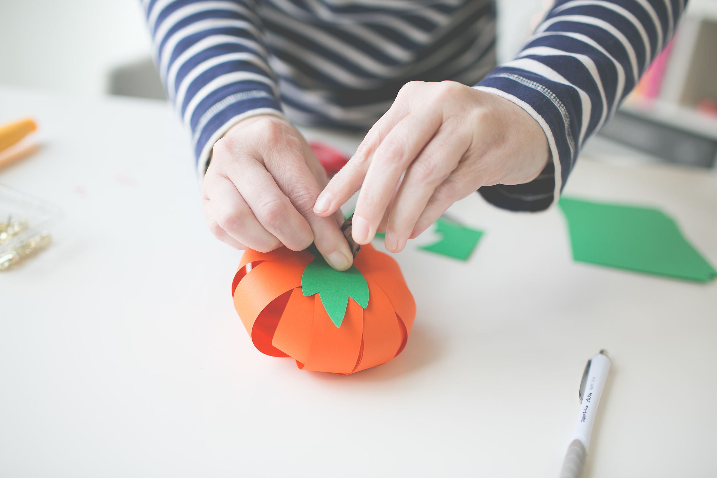 Paper_Pumpkin_DIY_Paper_Craft_Easy_Simple_Cheap_kid_adult_decor_halloween_thanksgiving-108.jpg