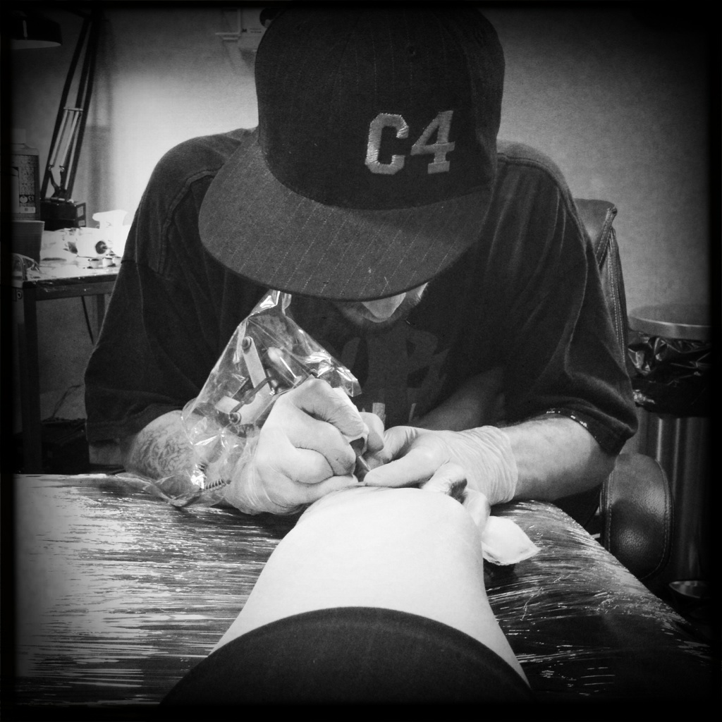 jeff-tattooing.JPG