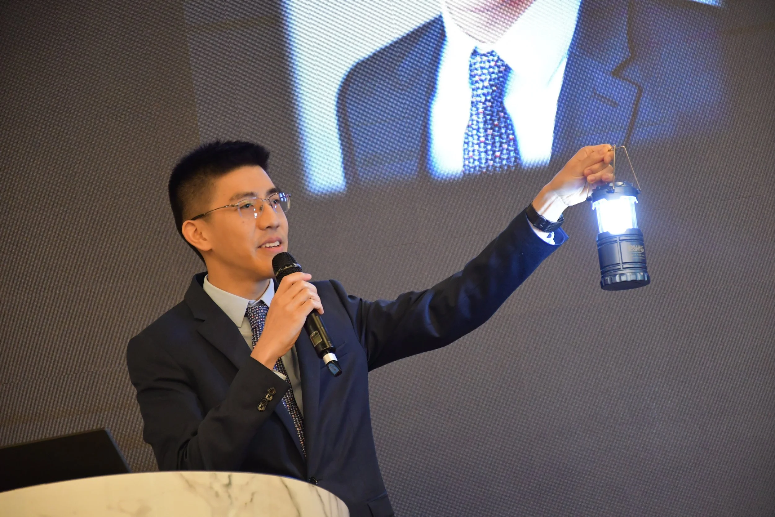 053-speaker.JPG